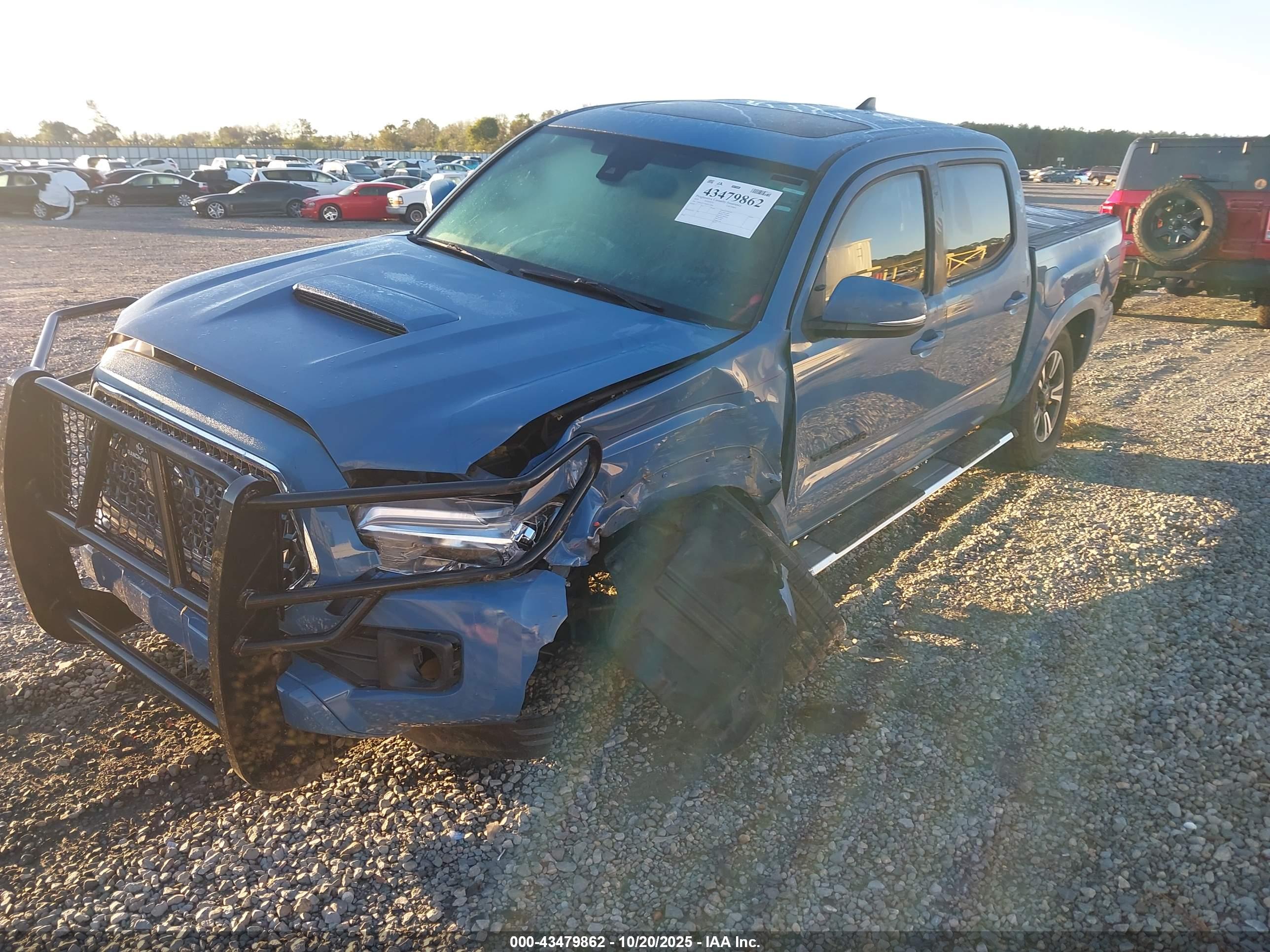 TOYOTA TACOMA image 2