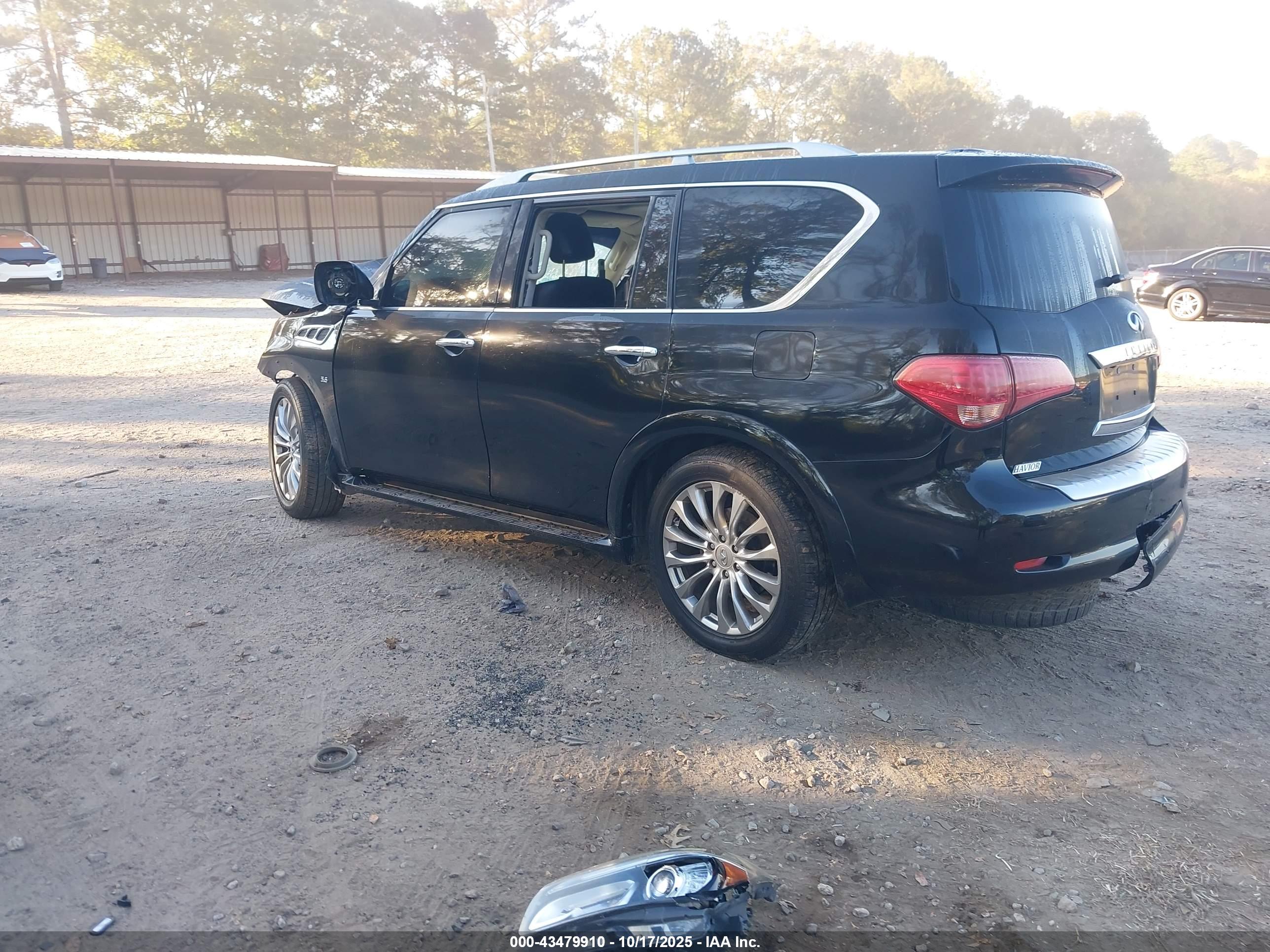 INFINITI QX80 image 3