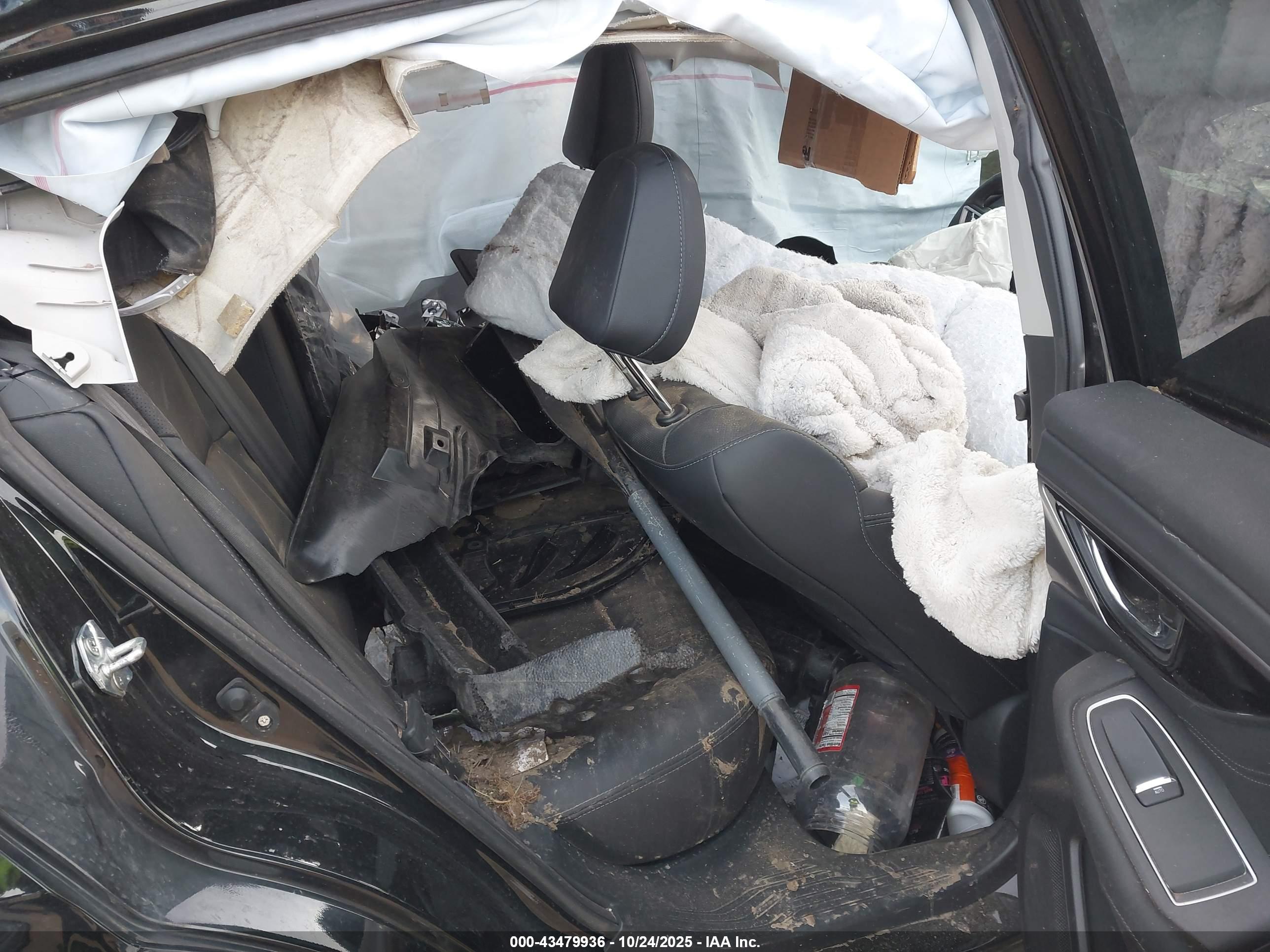SUBARU LEGACY image 8