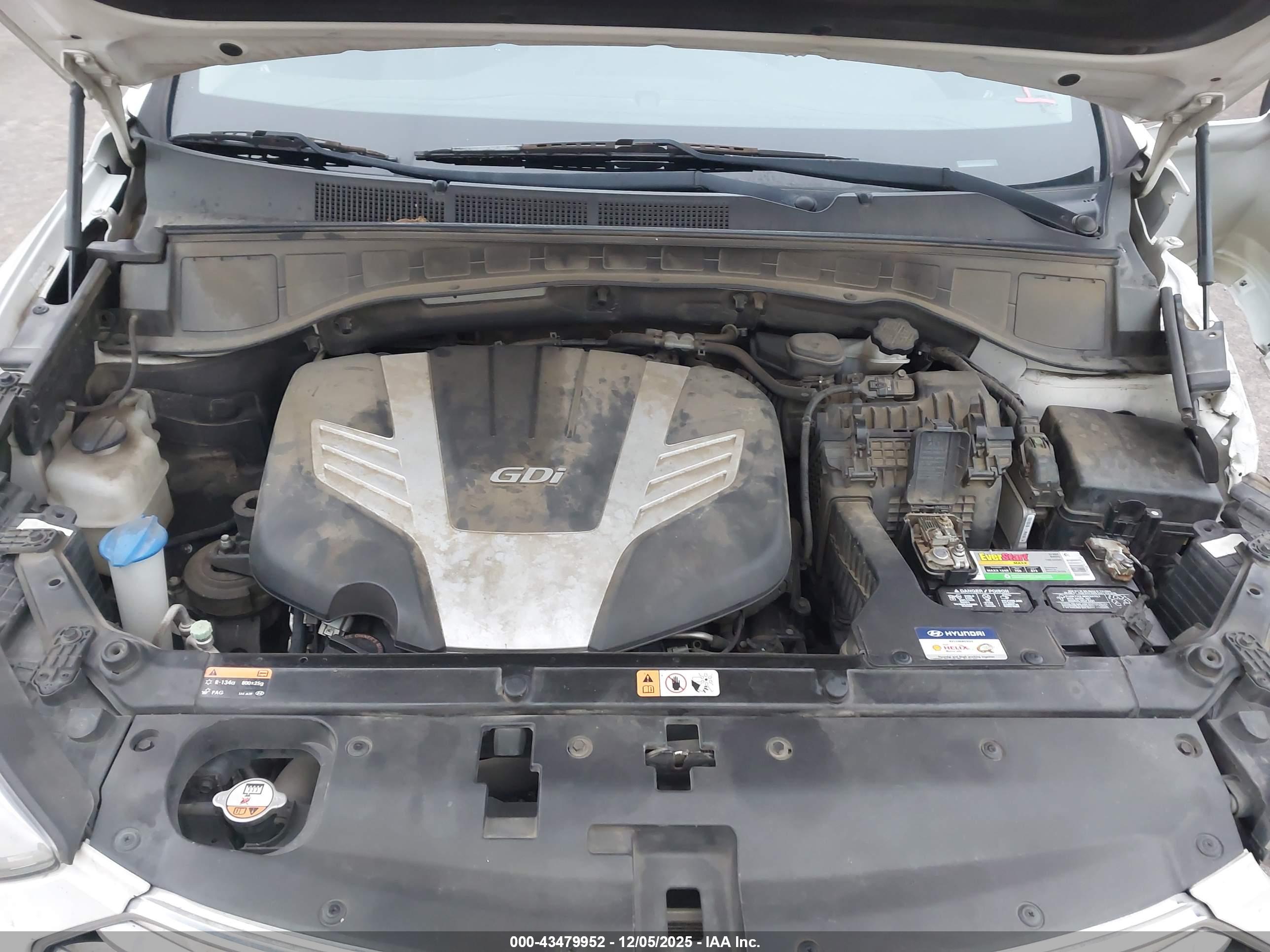 HYUNDAI SANTA image 10