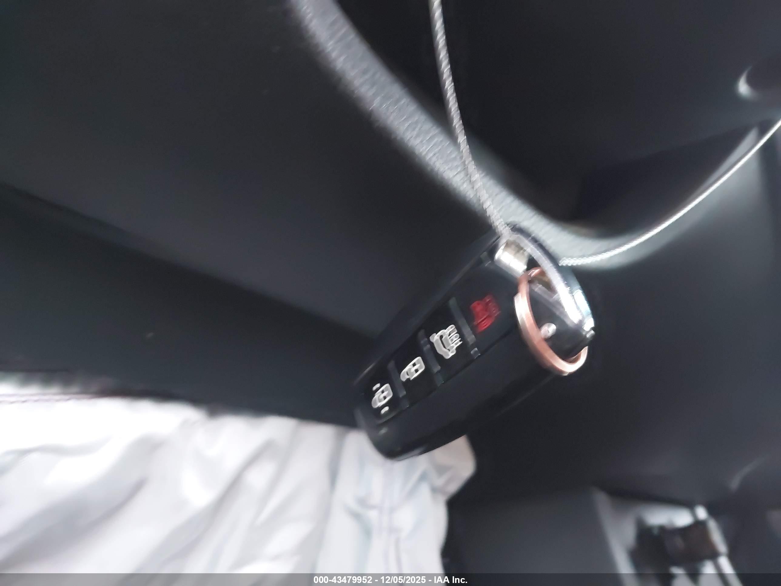 HYUNDAI SANTA image 11