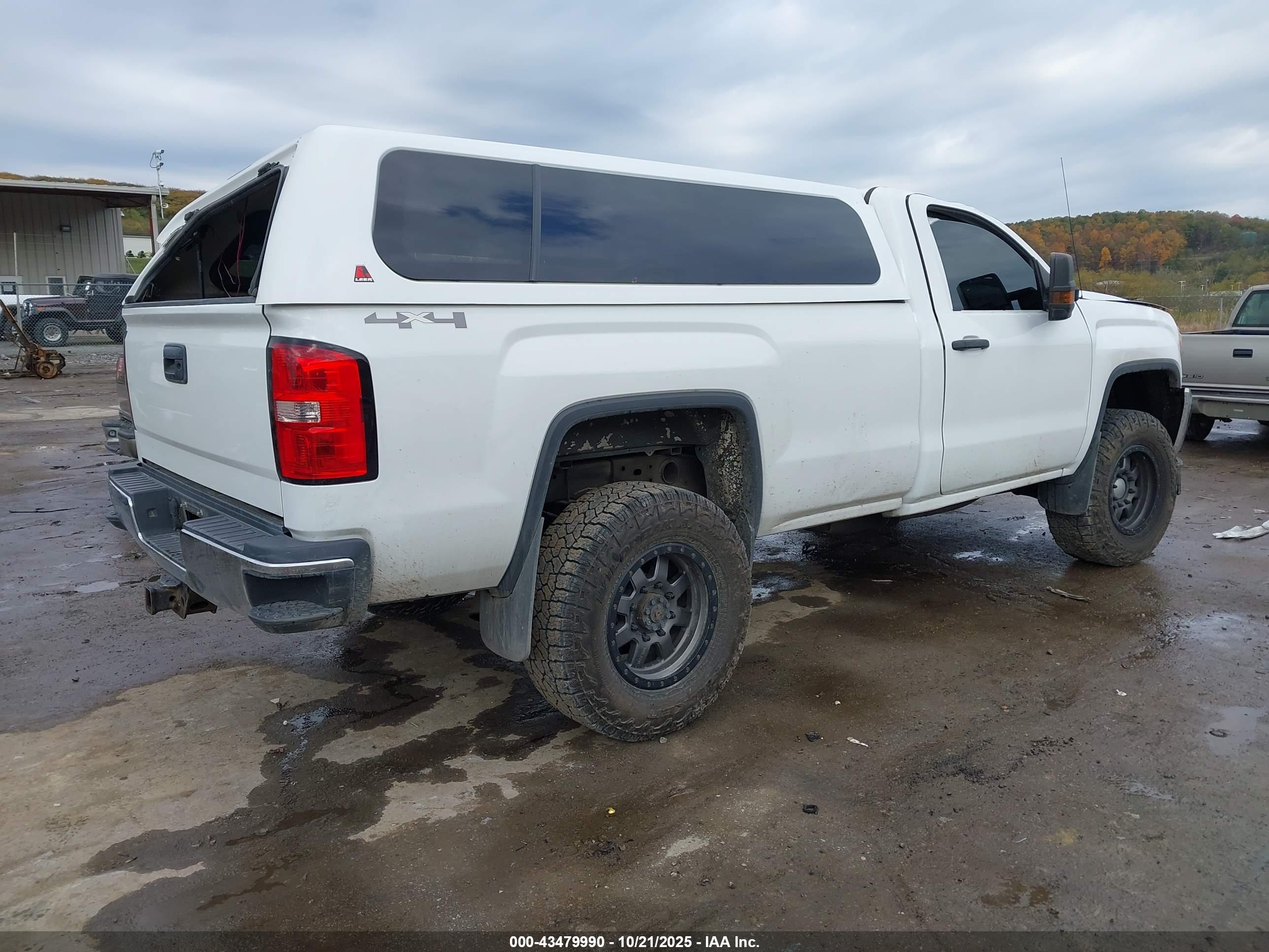 GMC SIERRA image 4