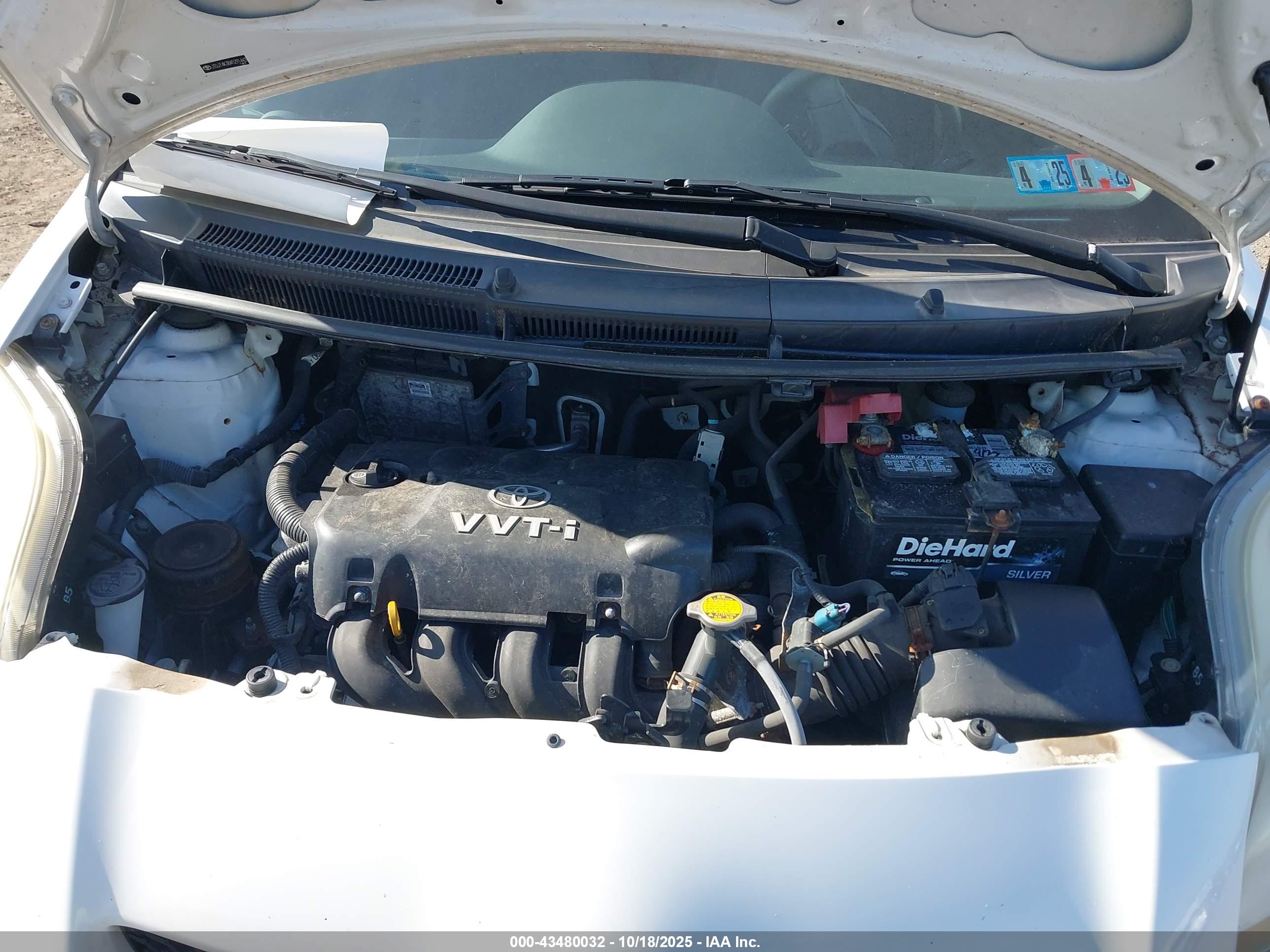 TOYOTA YARIS image 10