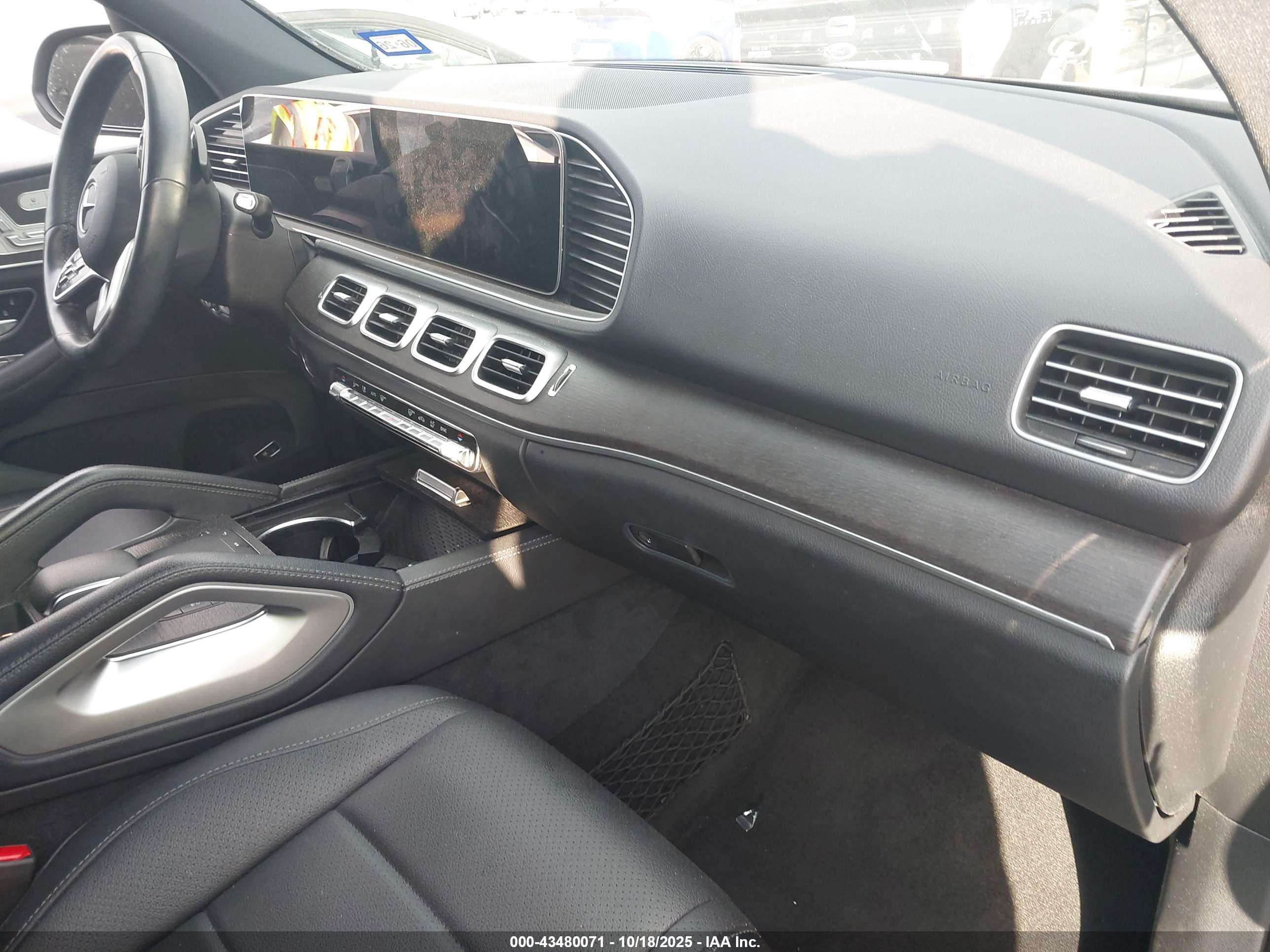 MERCEDES-BENZ GLE image 5