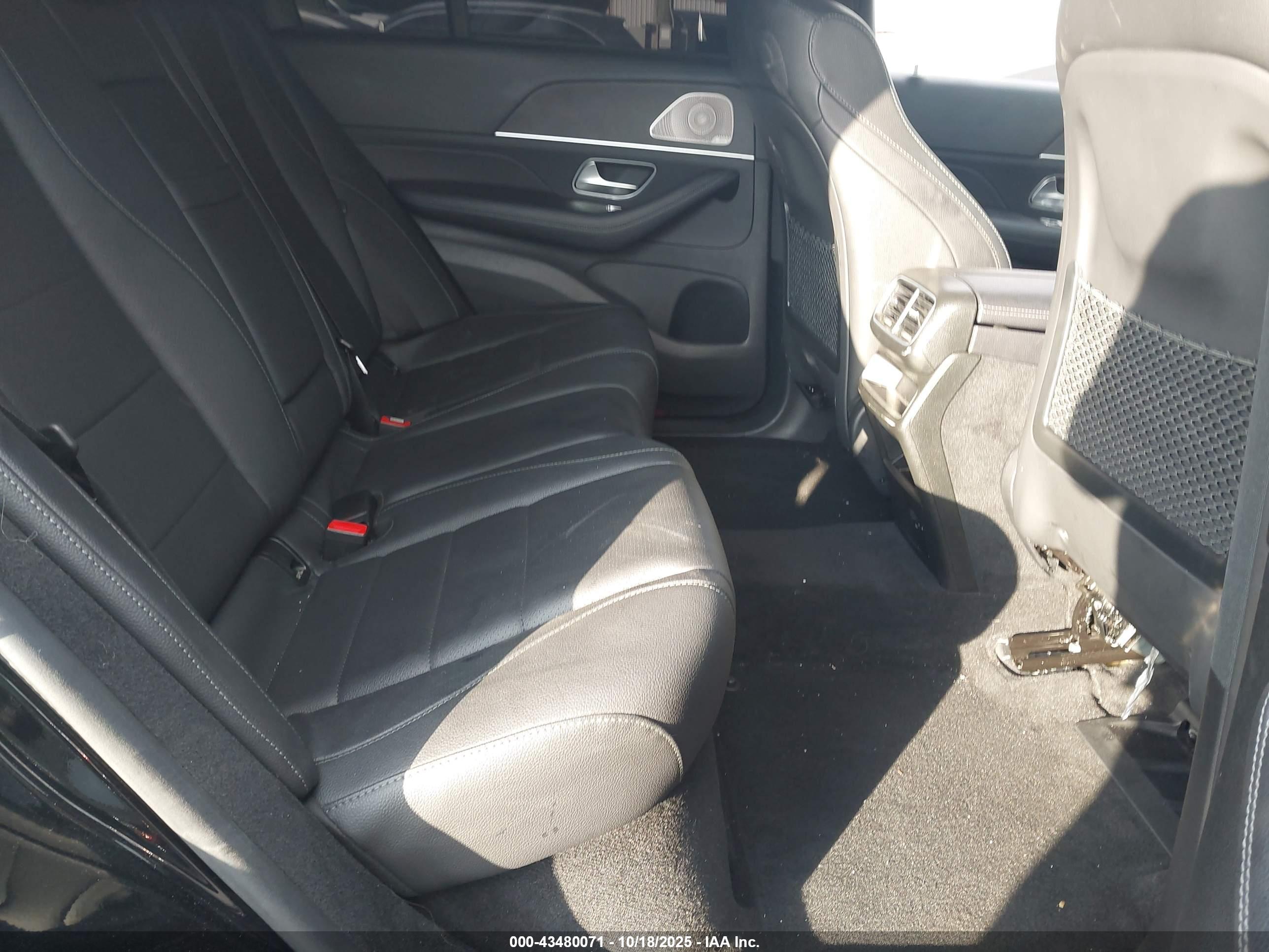 MERCEDES-BENZ GLE image 8