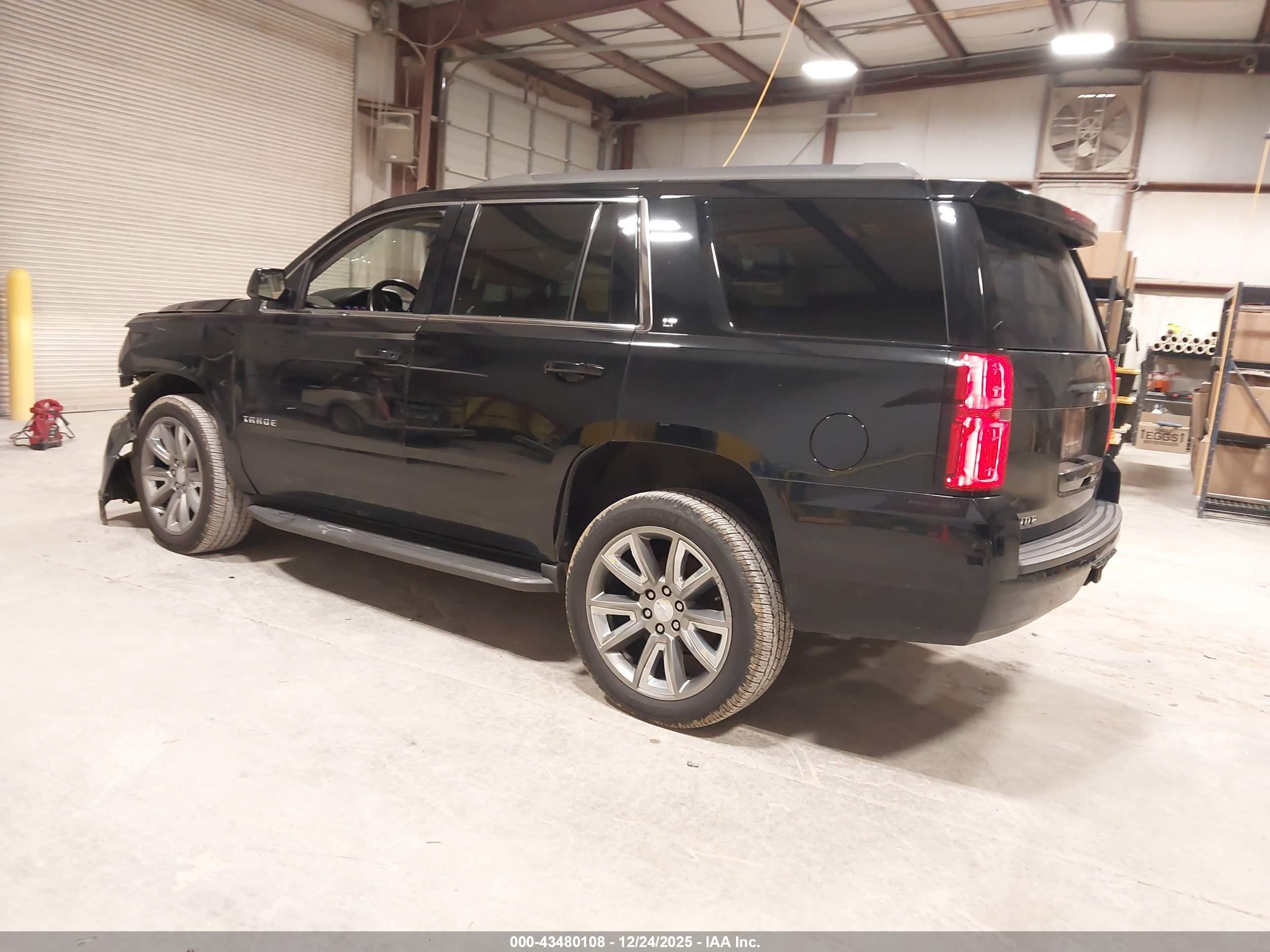 CHEVROLET TAHOE image 3