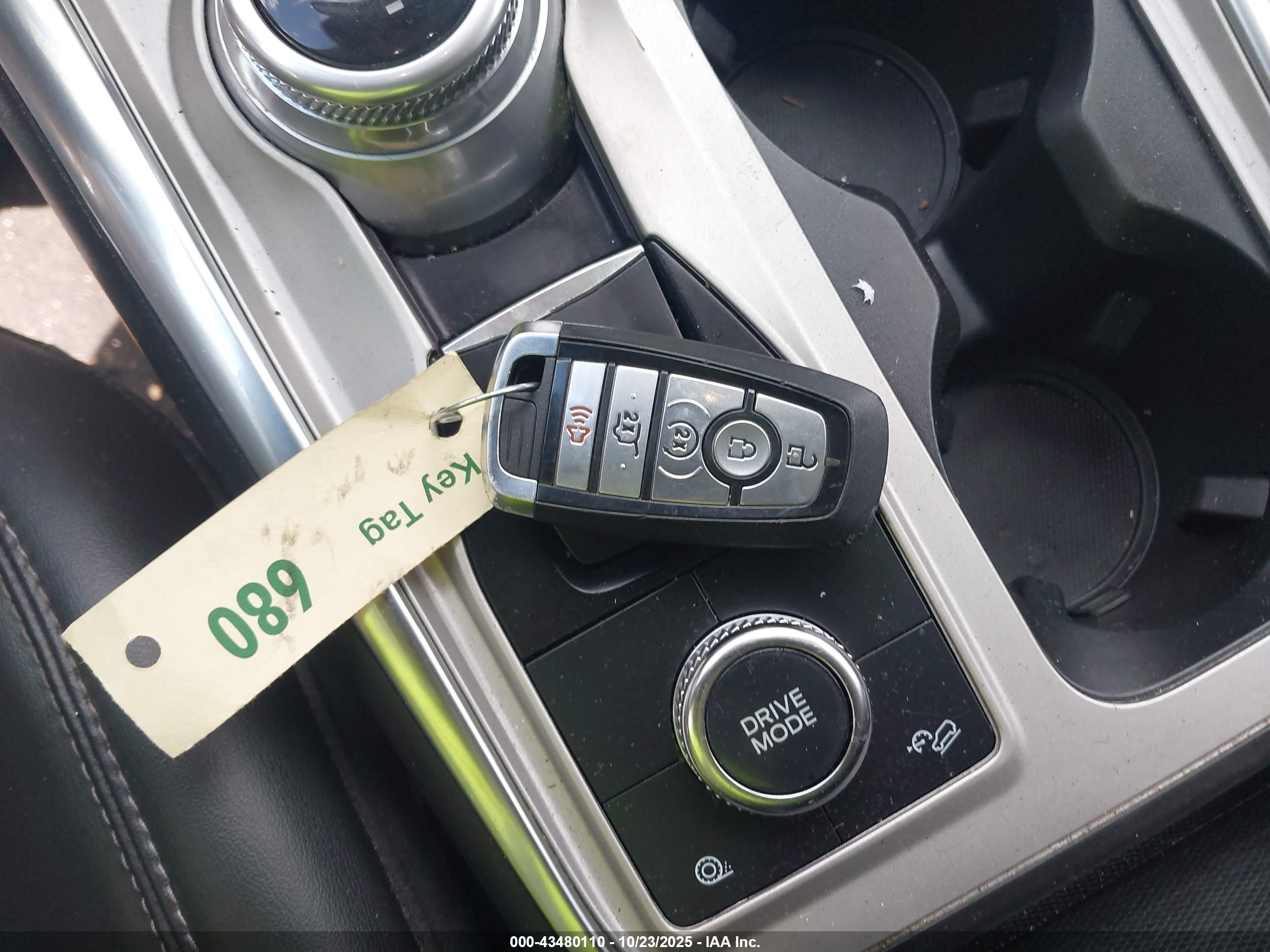 FORD EXPLORER image 11