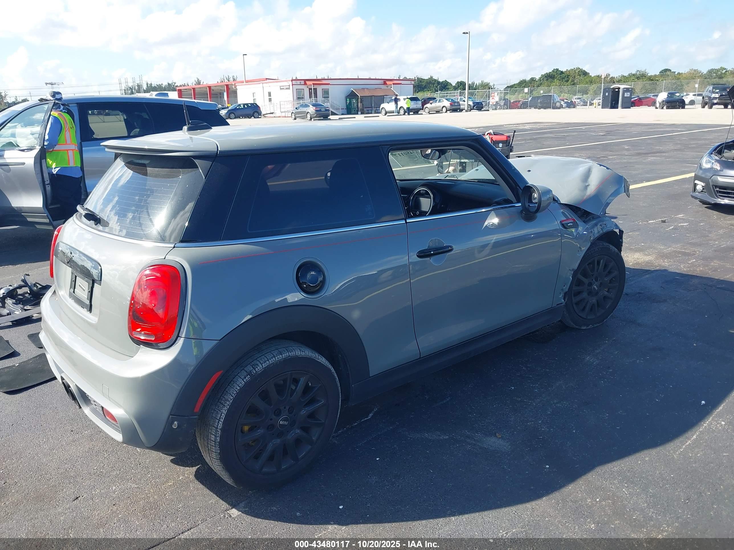 MINI HARDTOP image 4