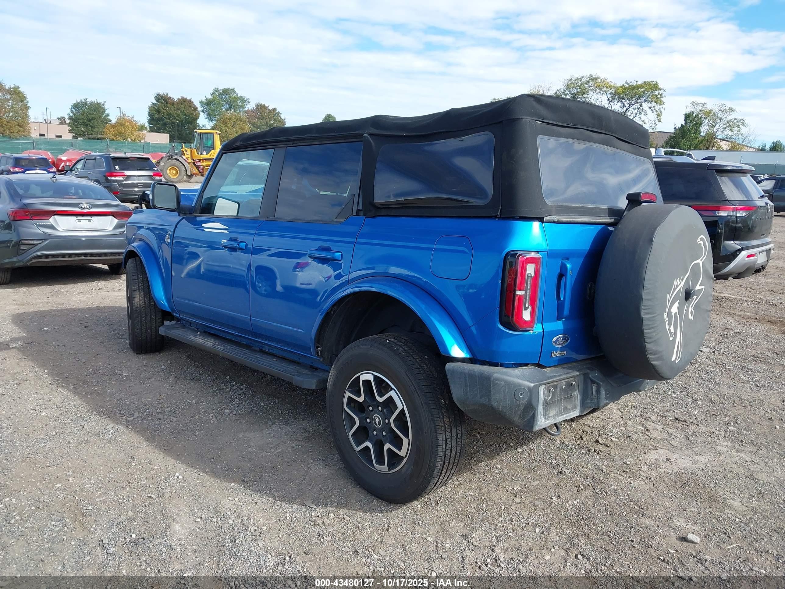 FORD BRONCO image 3