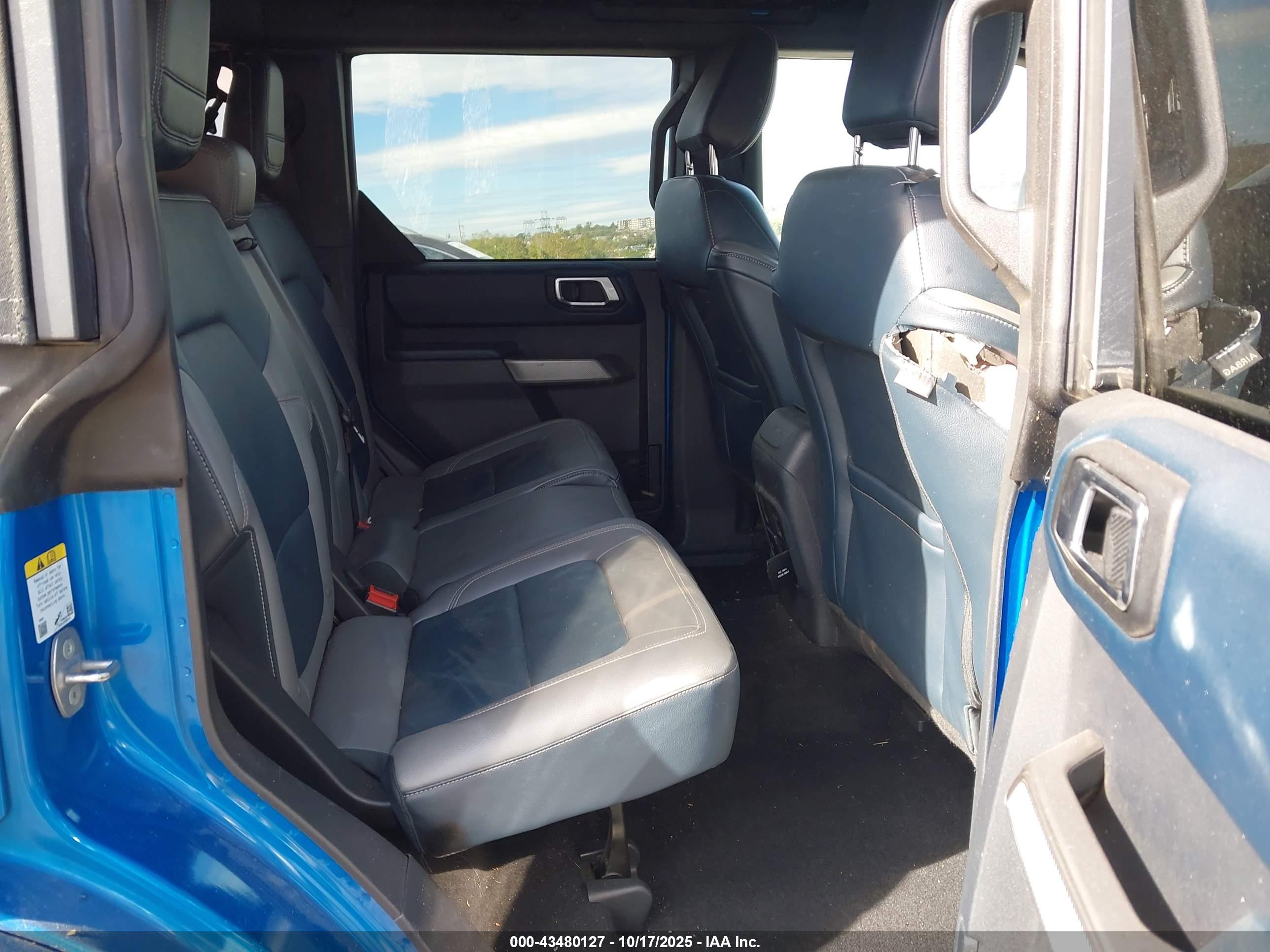 FORD BRONCO image 8