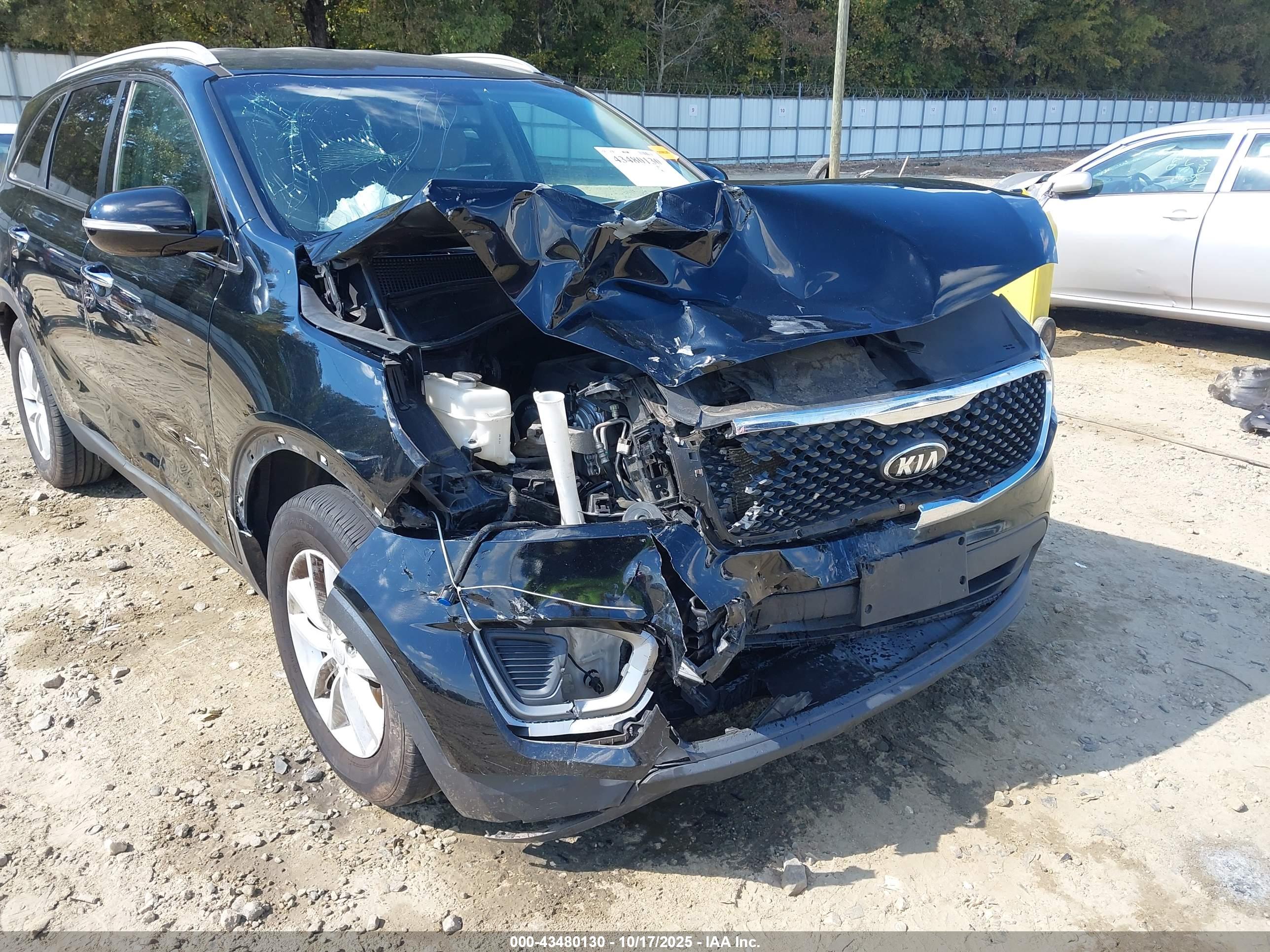 KIA SORENTO image 6