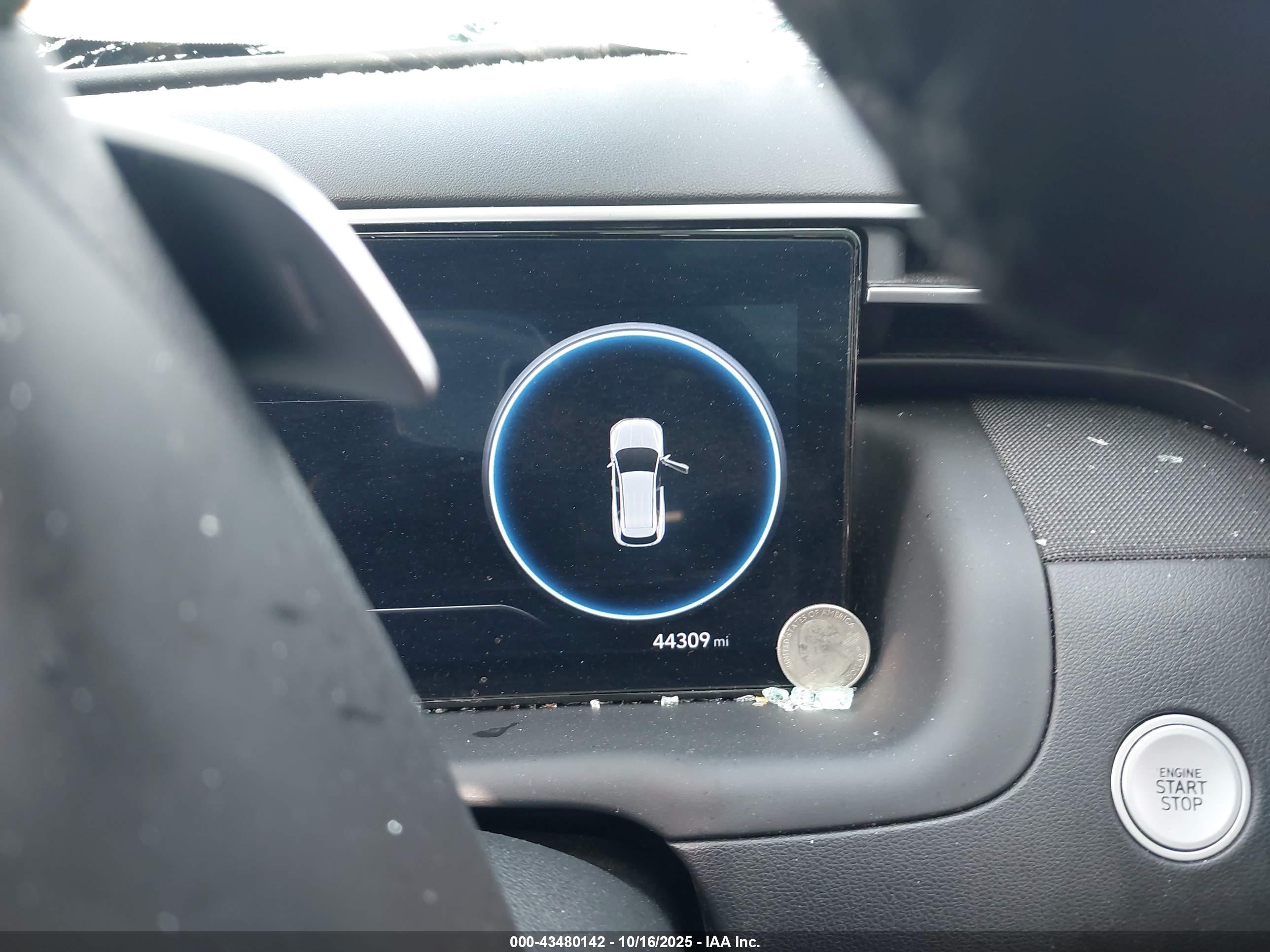 HYUNDAI TUCSON image 7