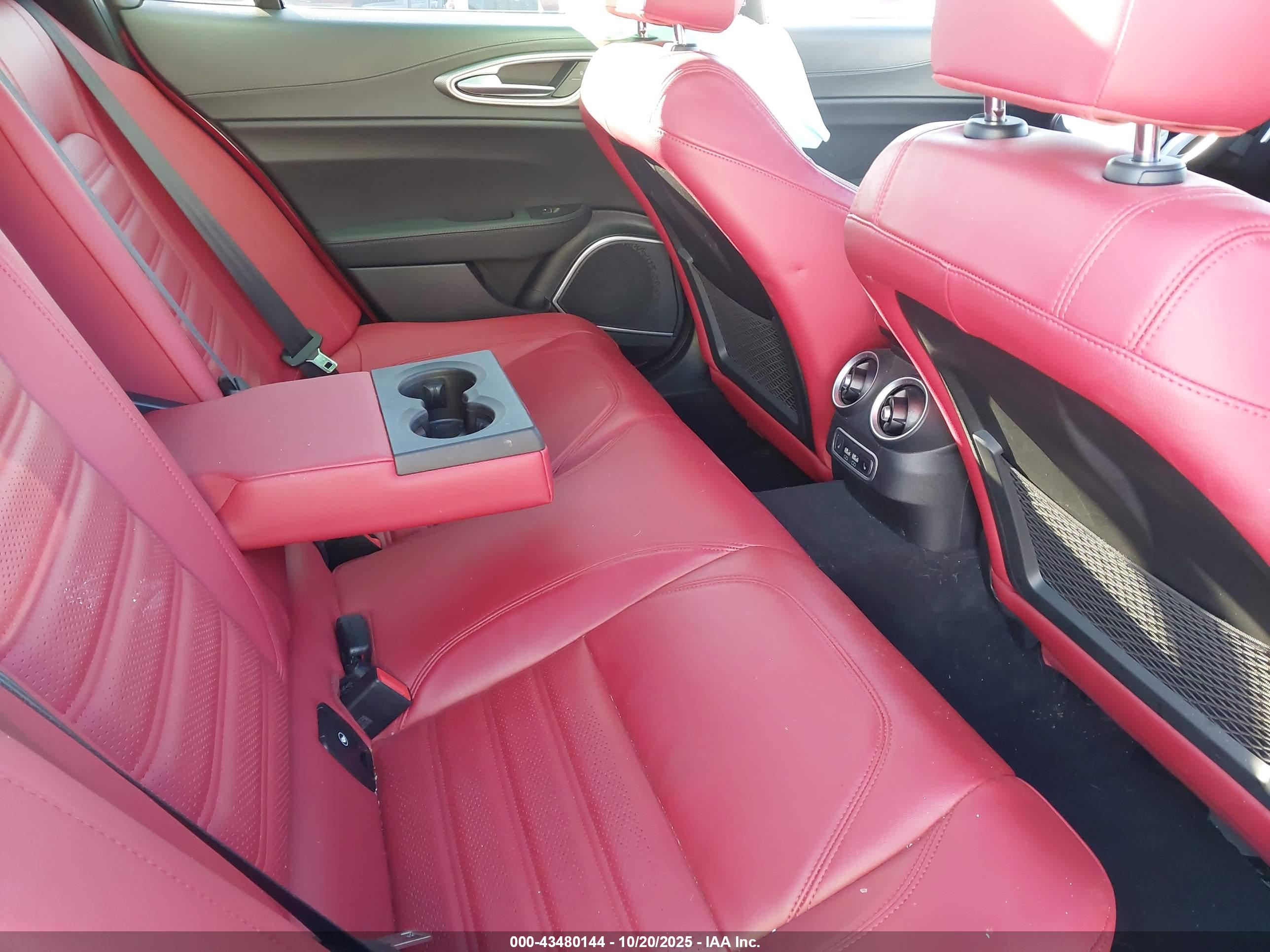 ALFA ROMEO image 8