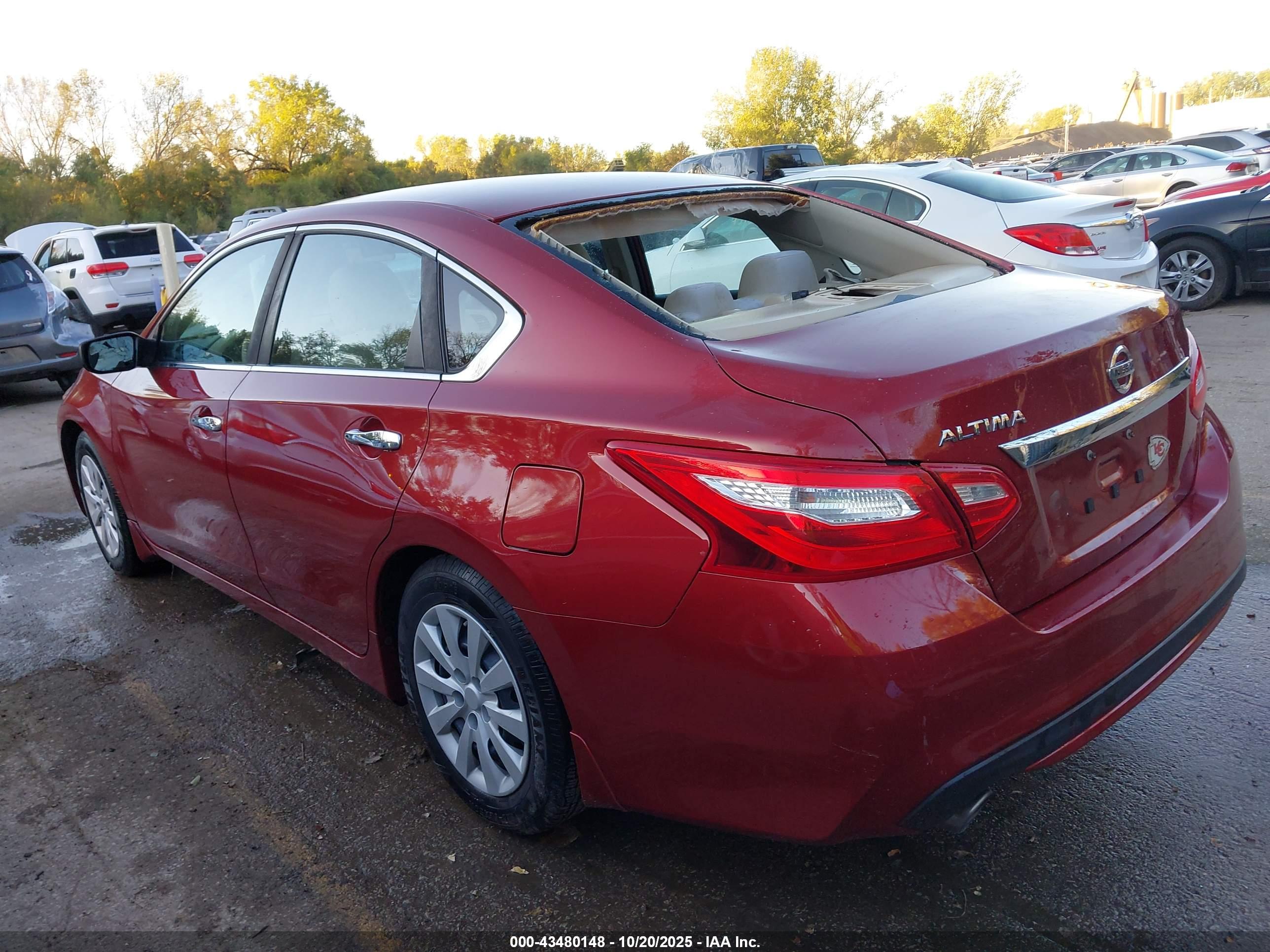 NISSAN ALTIMA image 3
