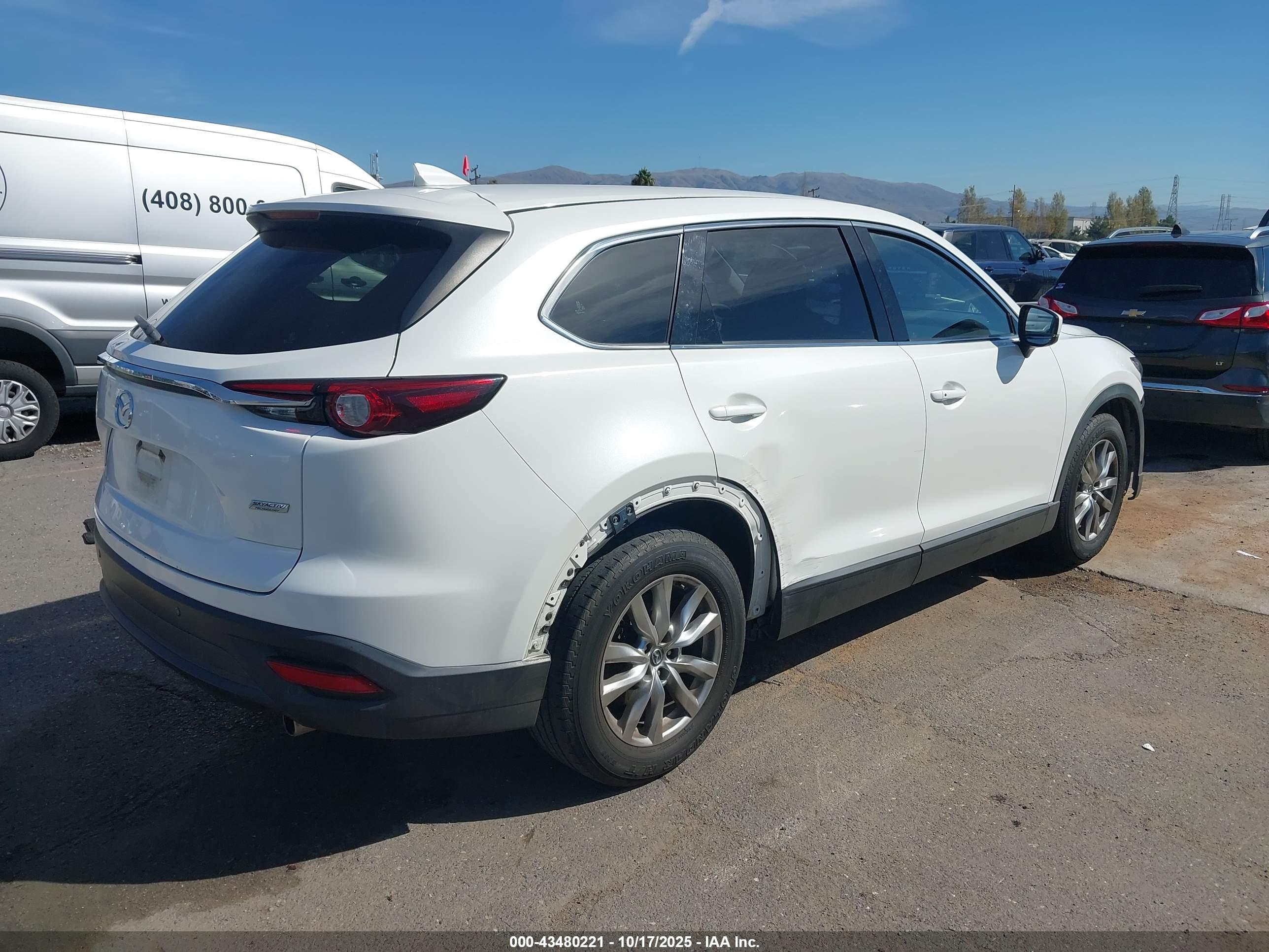 MAZDA CX-9 image 4
