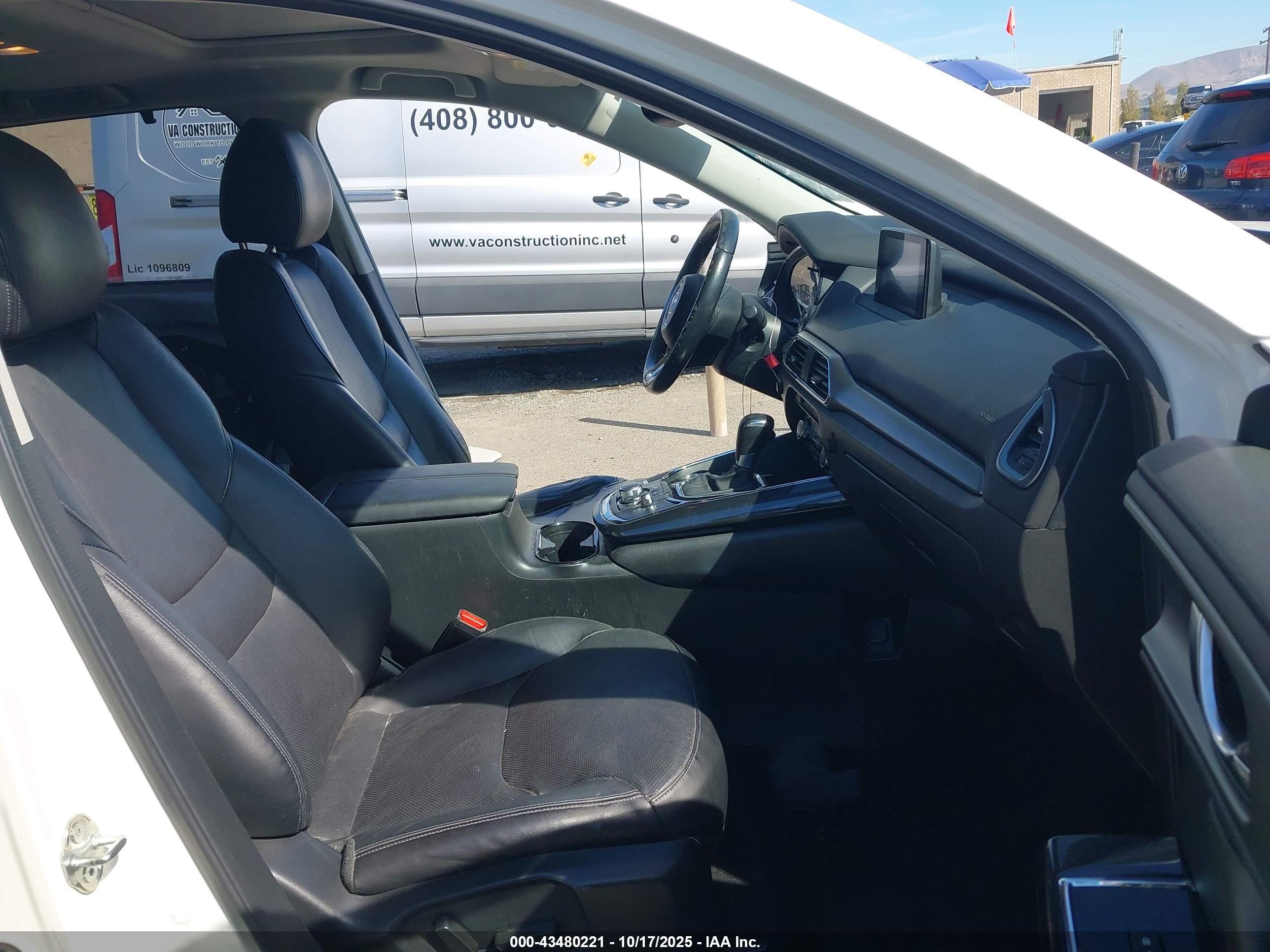 MAZDA CX-9 image 5
