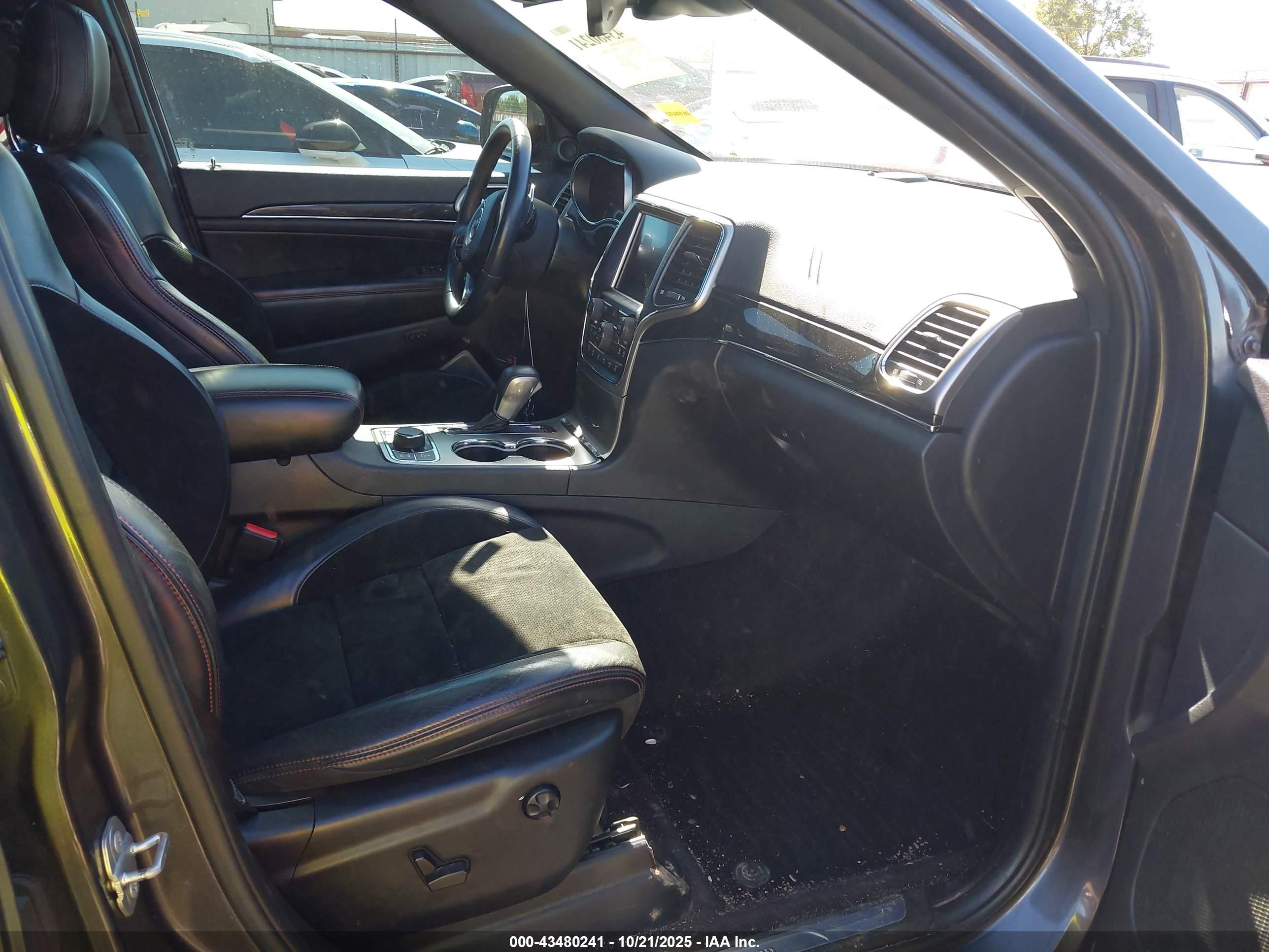 JEEP GRAND image 5