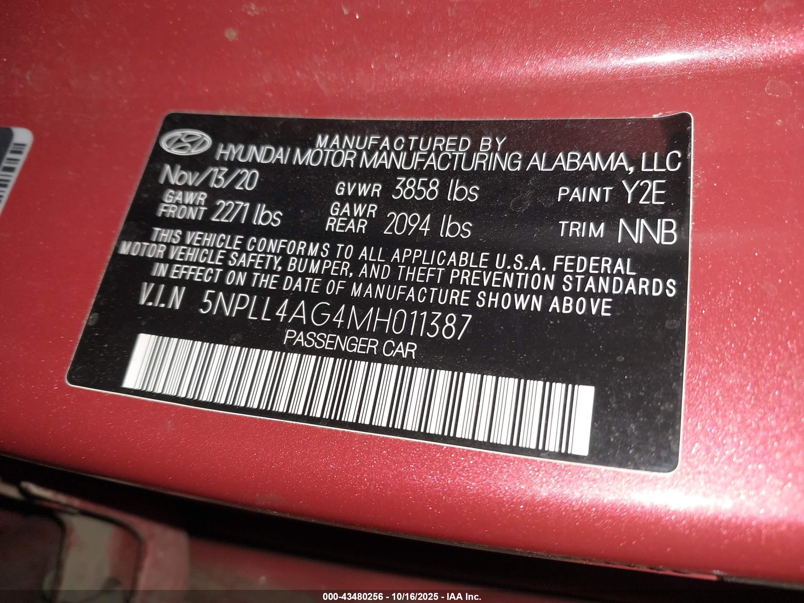HYUNDAI ELANTRA image 9