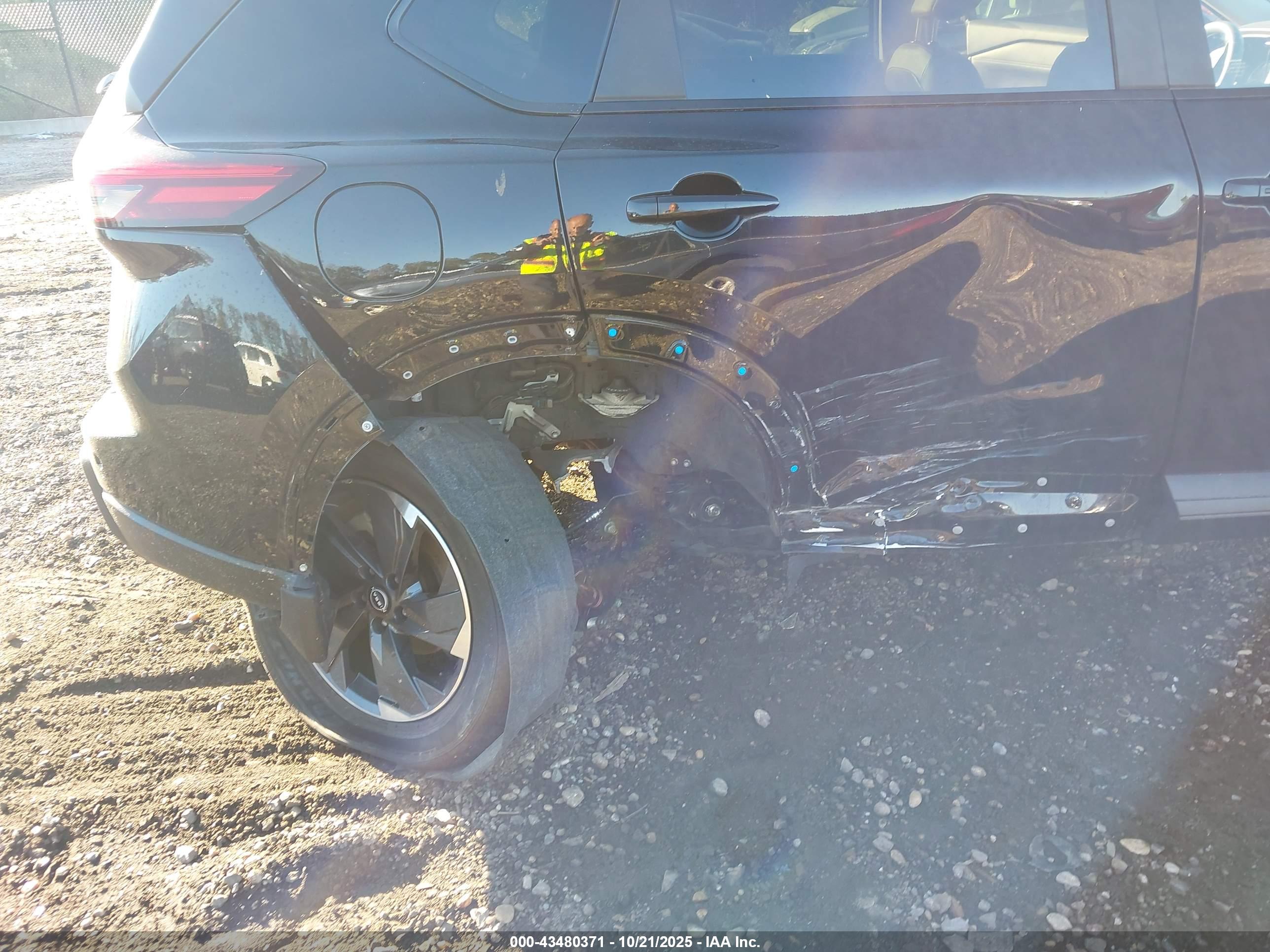 NISSAN ROGUE image 6