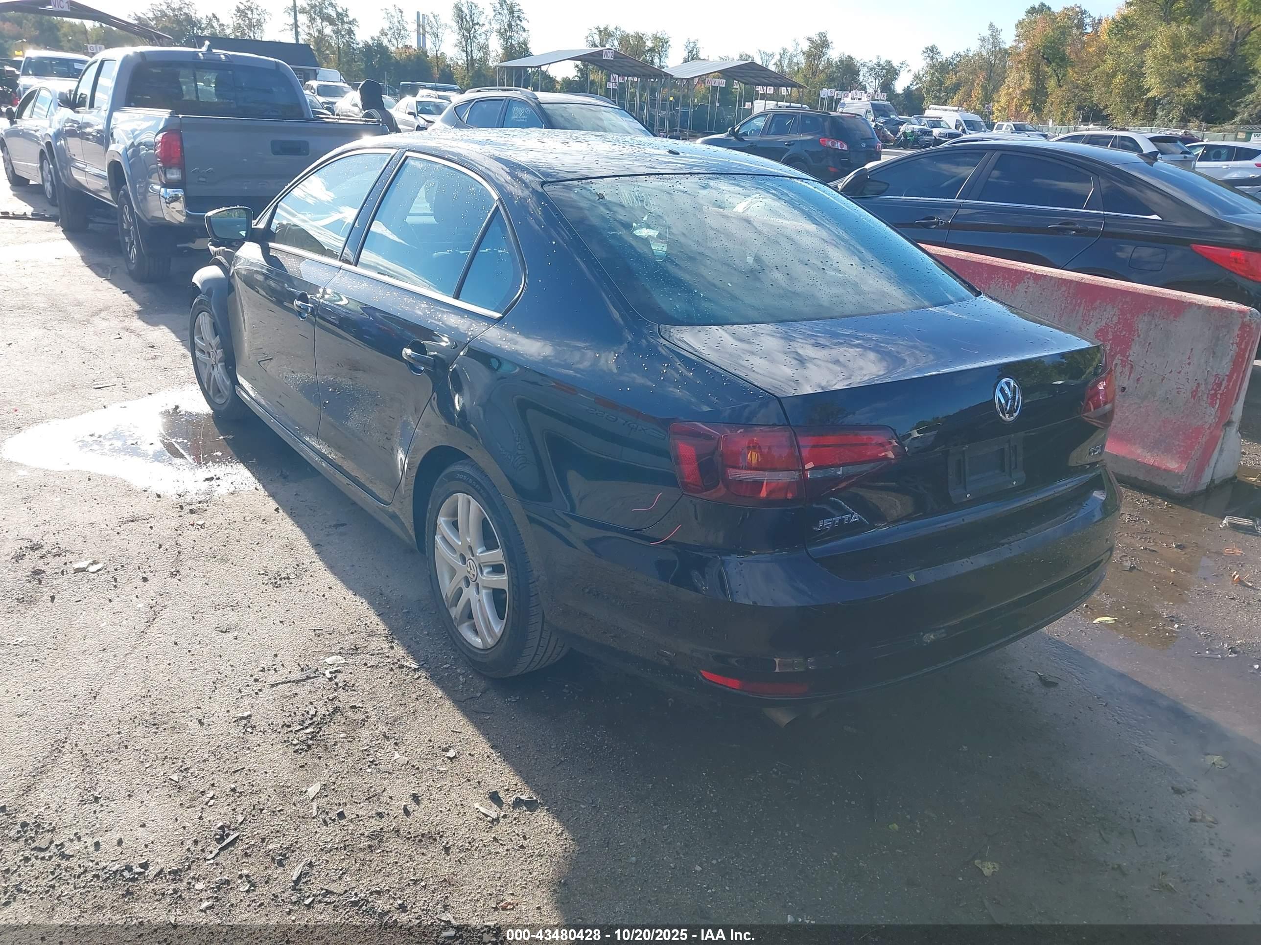 VOLKSWAGEN JETTA image 3