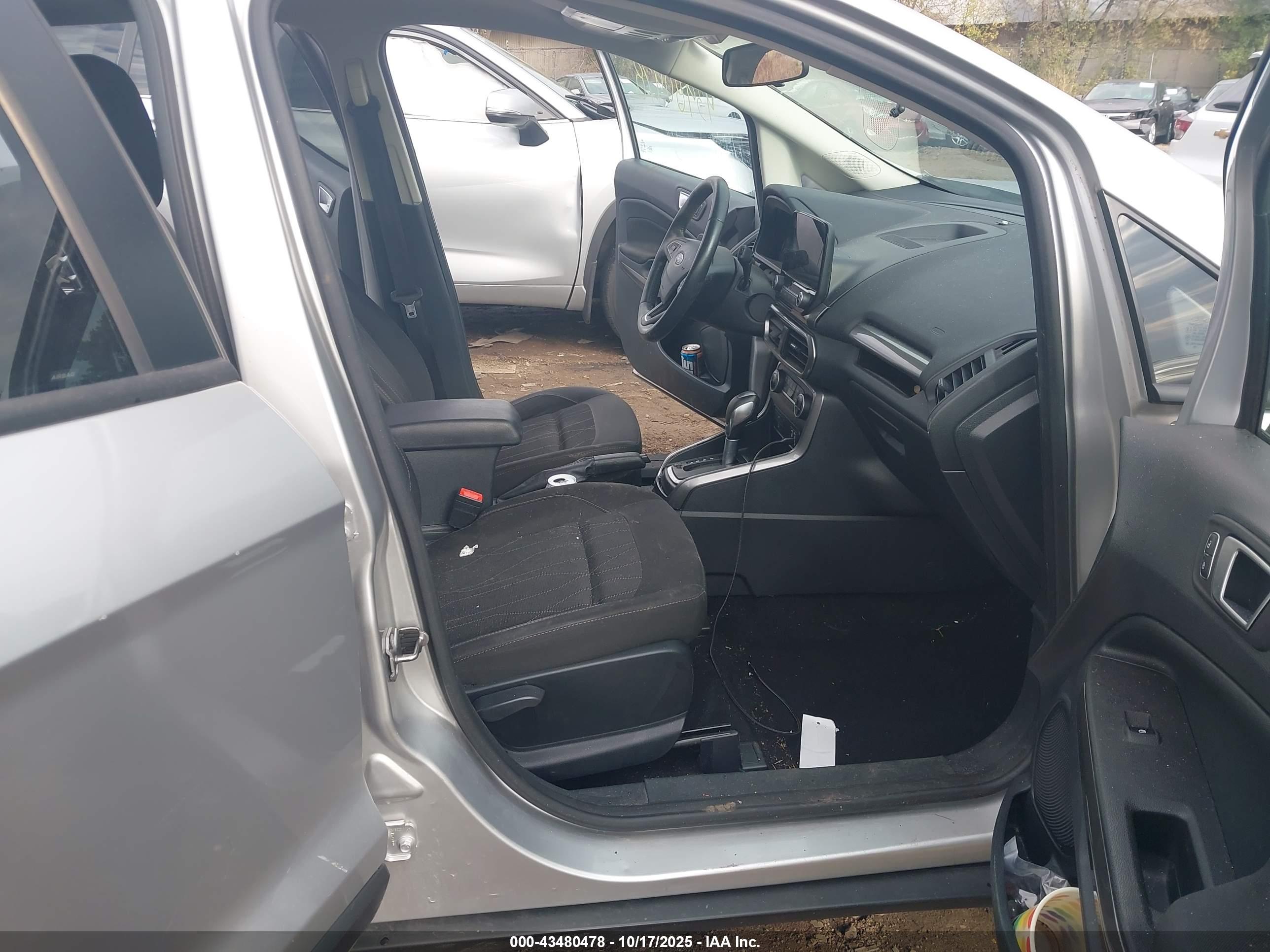 FORD ECOSPORT image 5