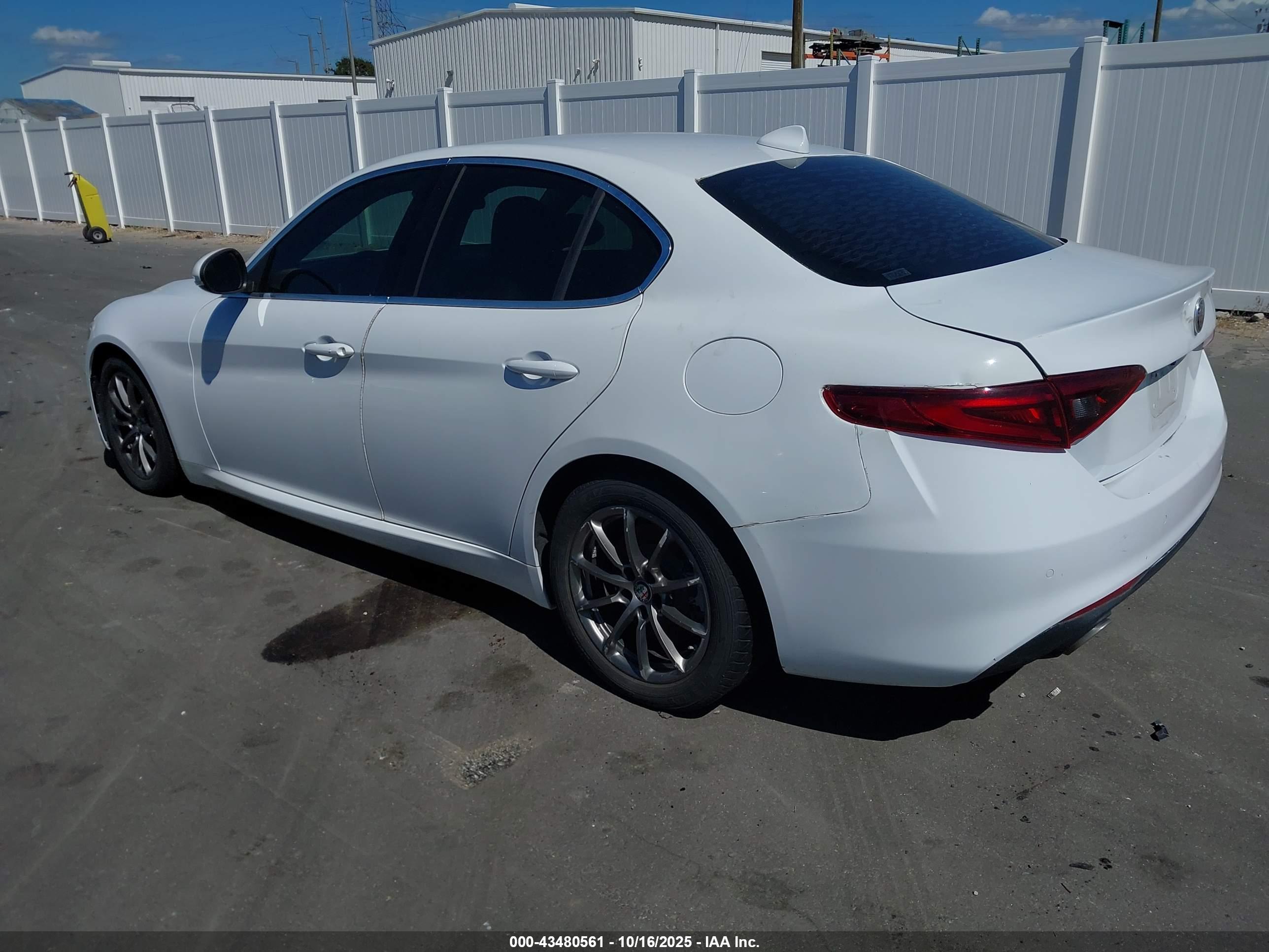 ALFA ROMEO image 3