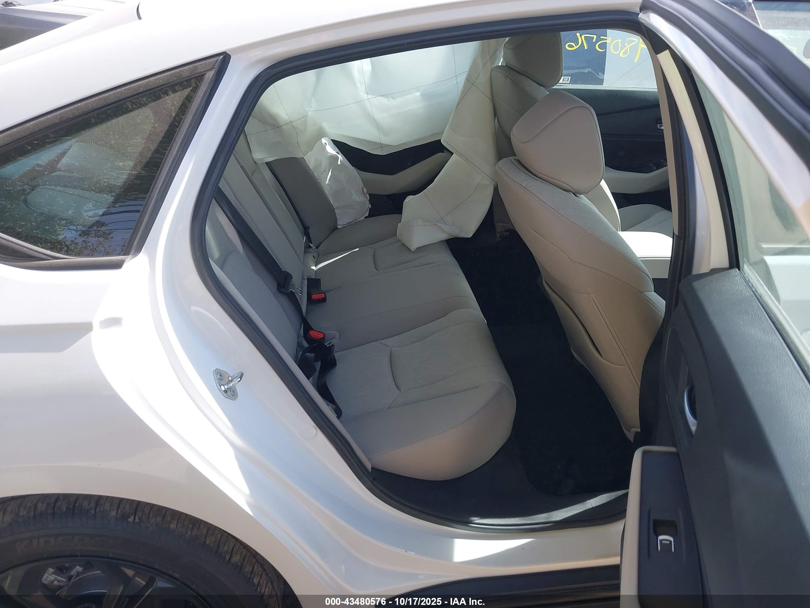 HONDA ACCORD image 8