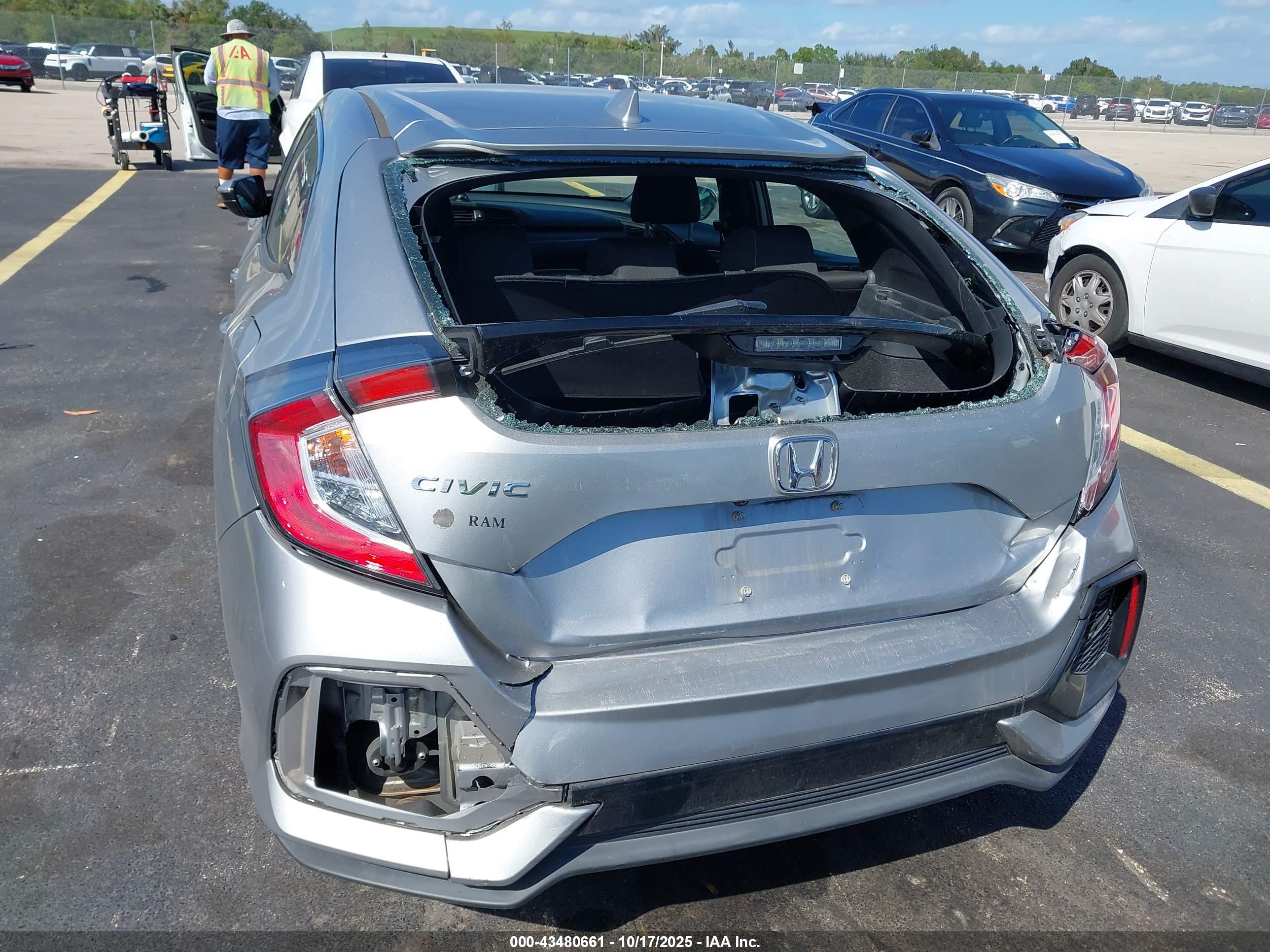 HONDA CIVIC image 6