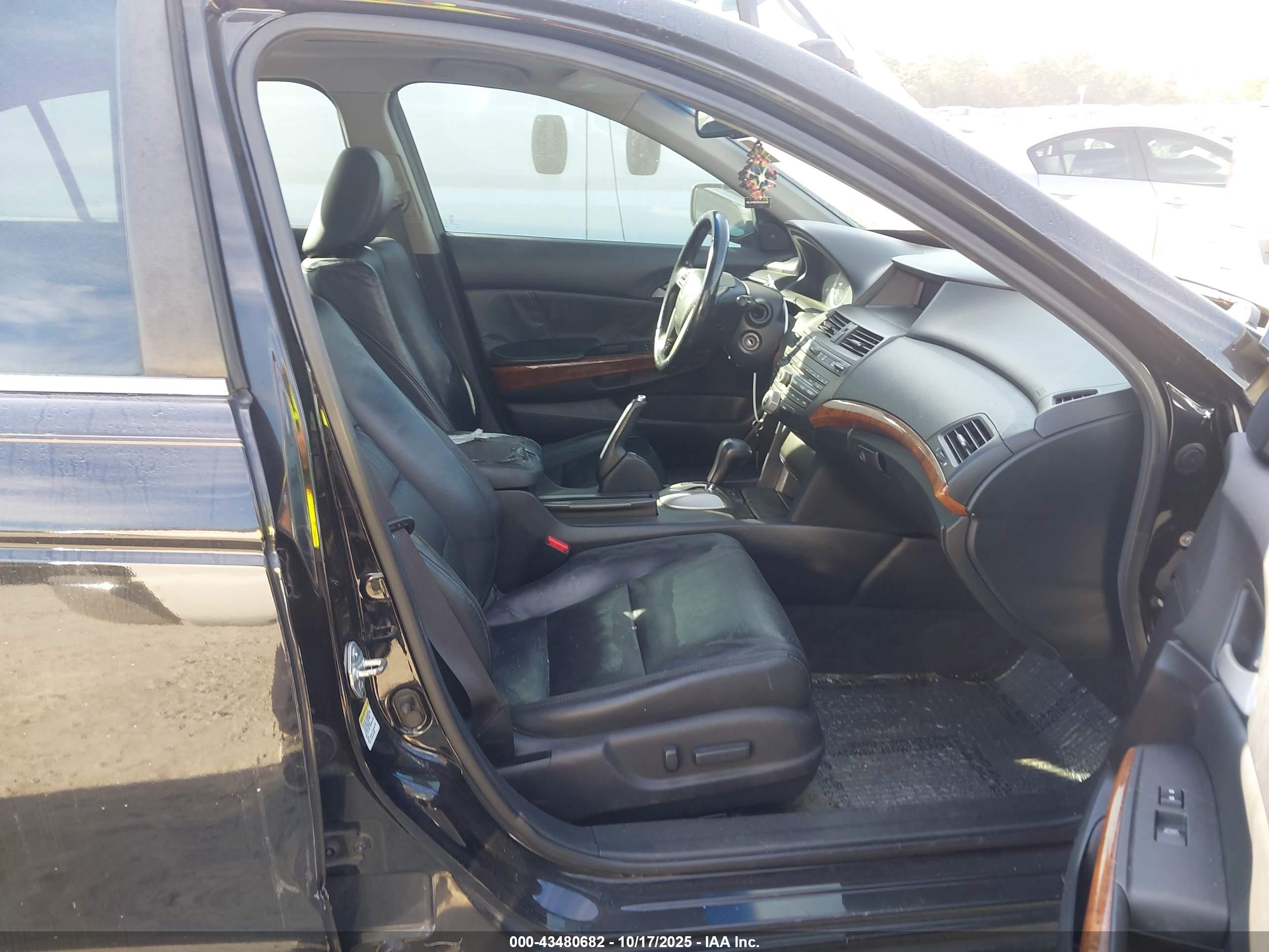 HONDA ACCORD image 5