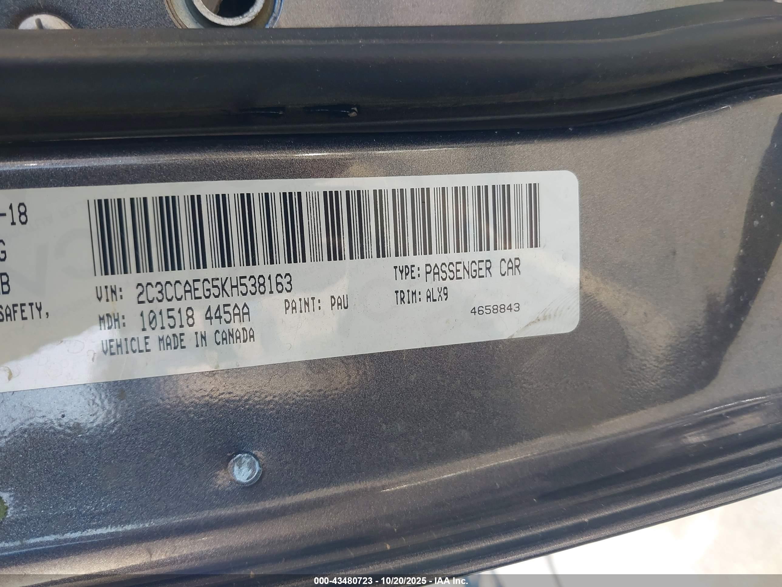 CHRYSLER 300 image 9