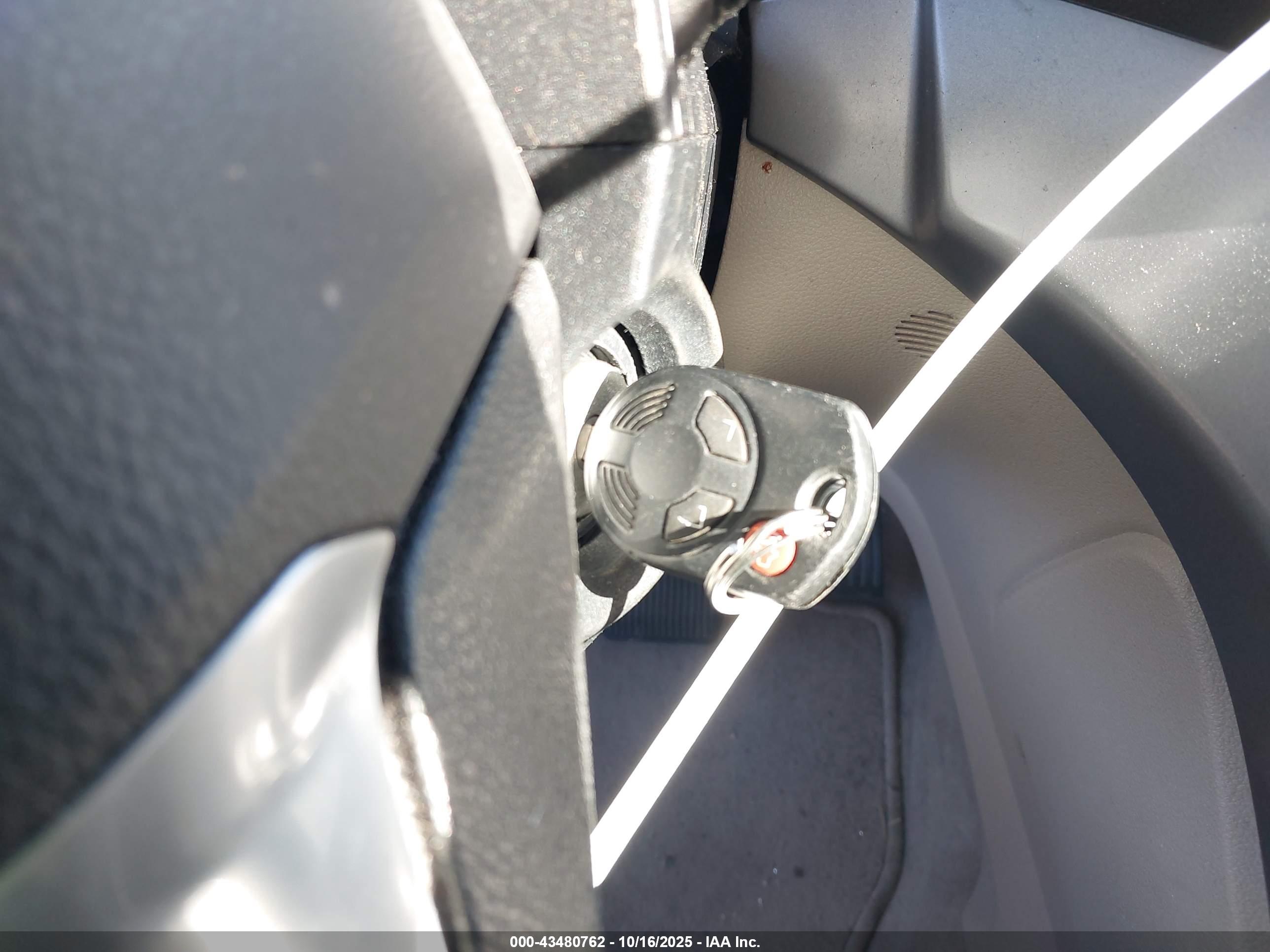 FORD ESCAPE image 11