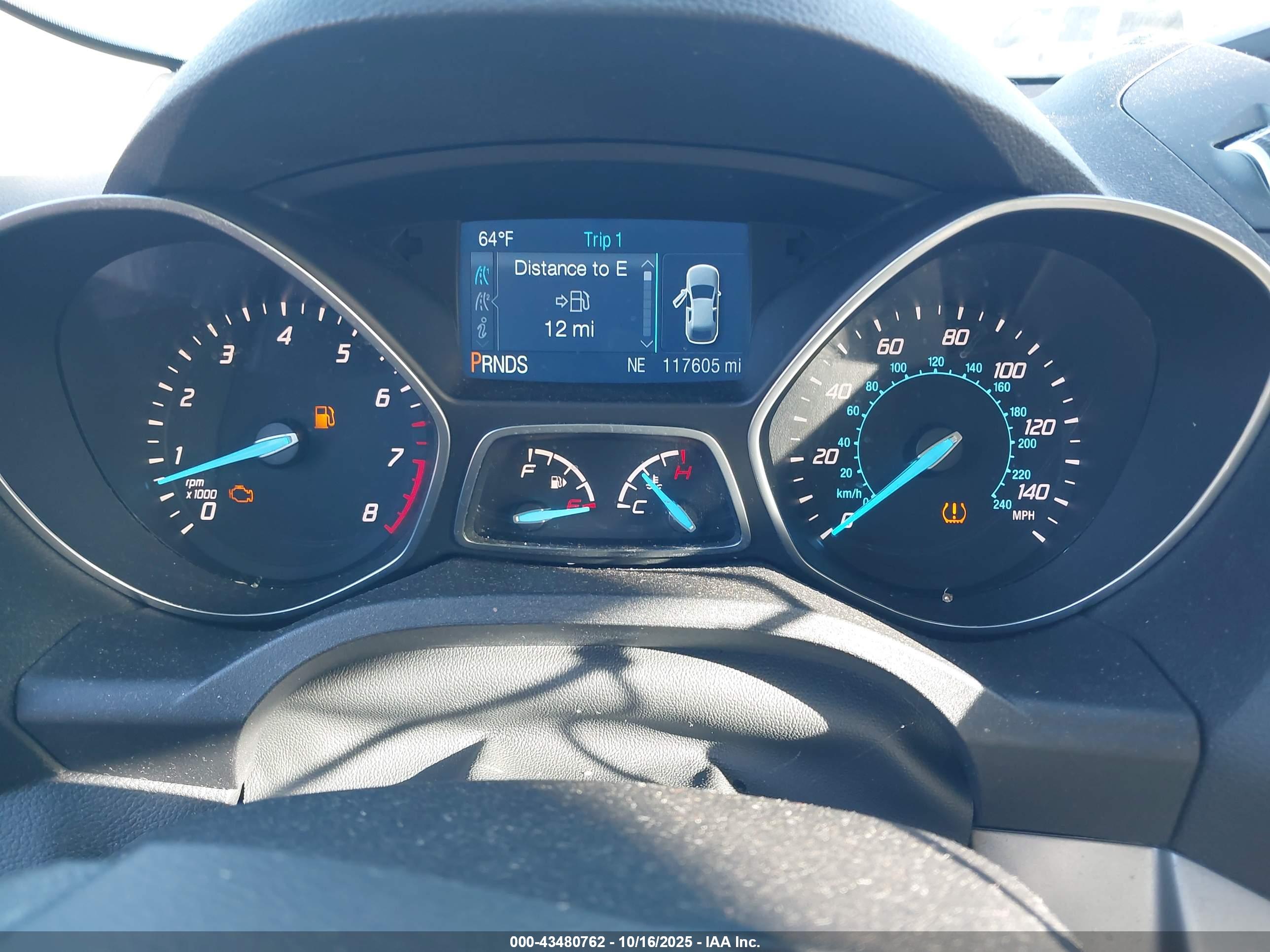 FORD ESCAPE image 7