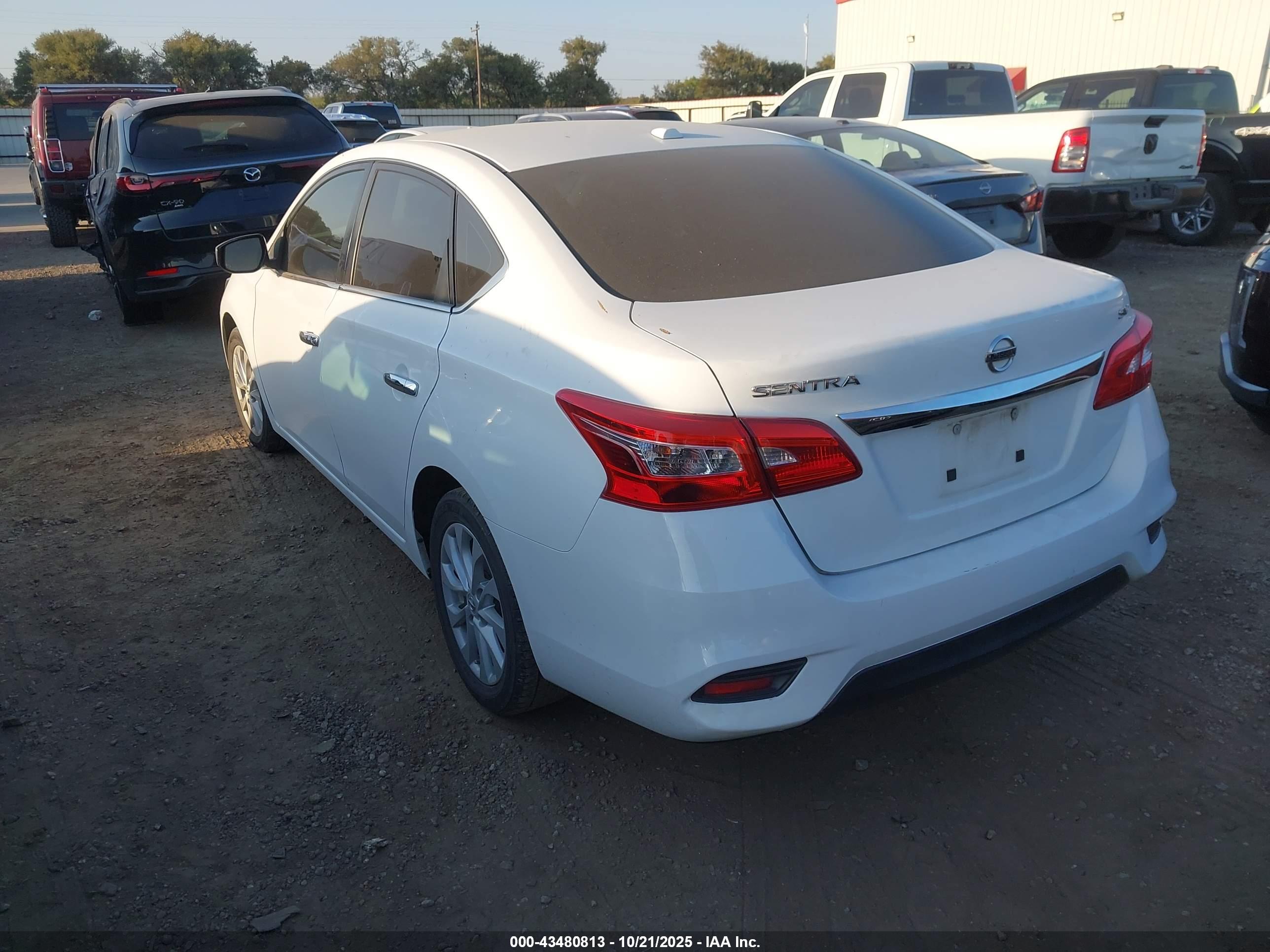 NISSAN SENTRA image 3