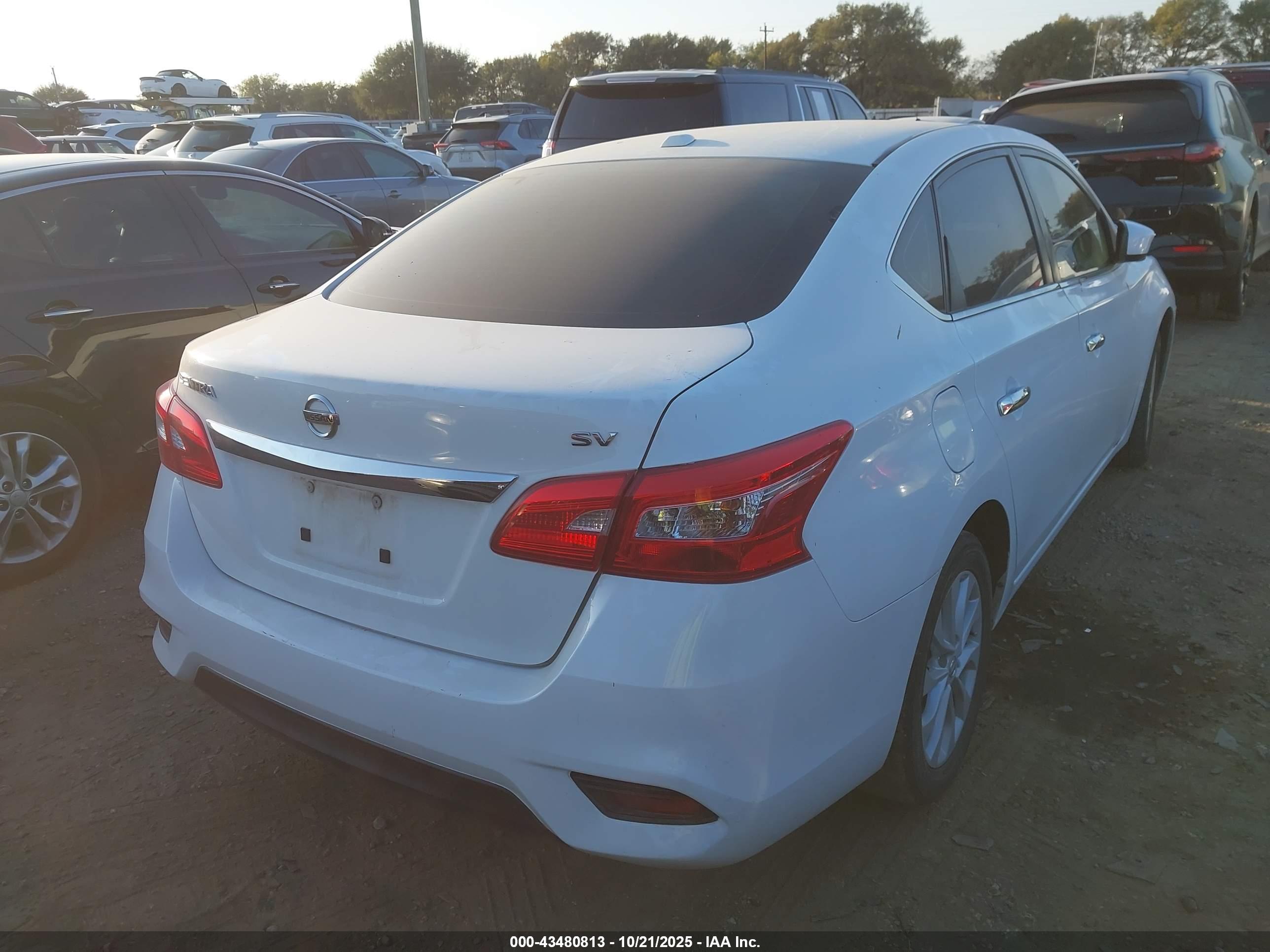 NISSAN SENTRA image 4