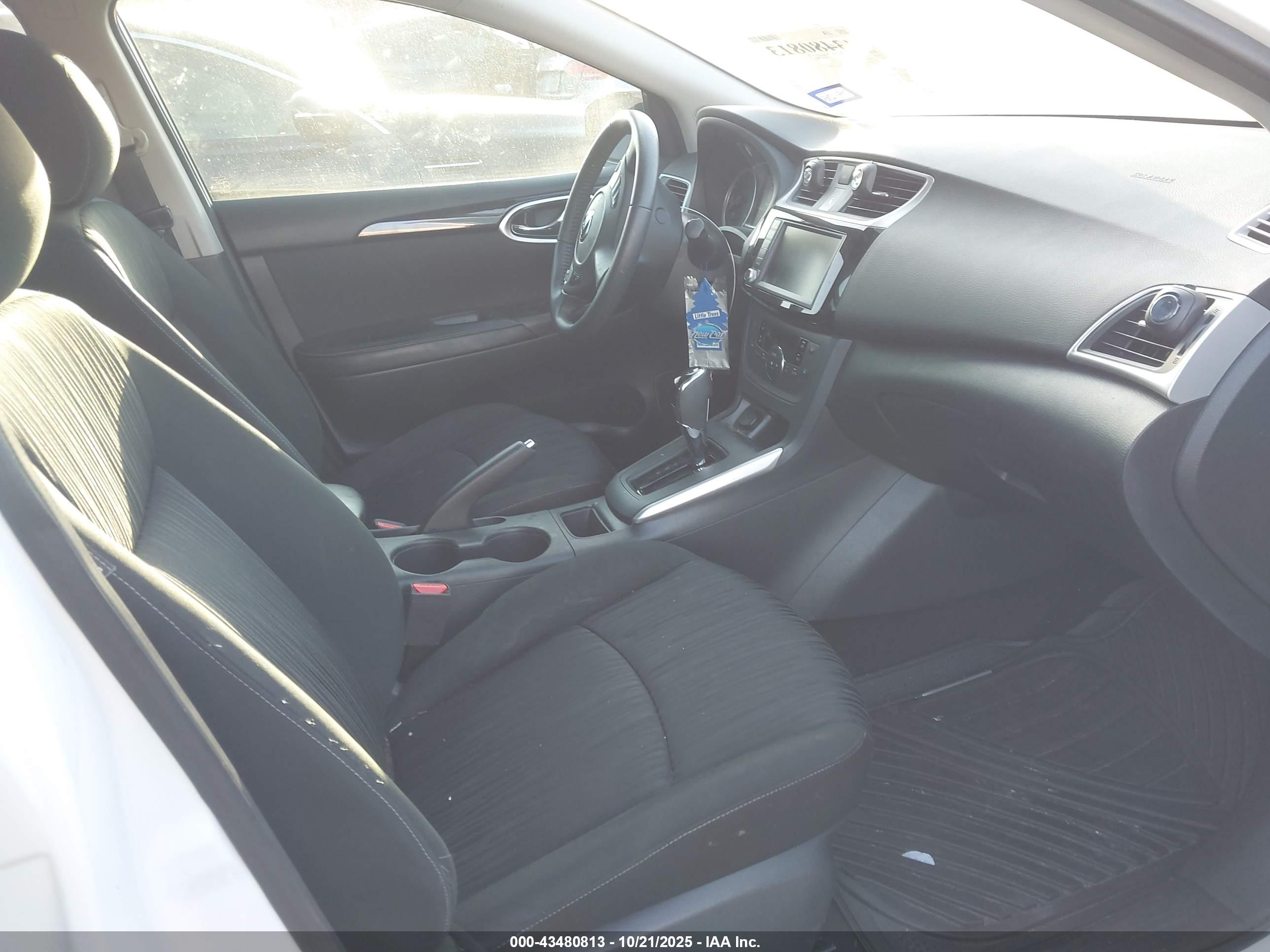 NISSAN SENTRA image 5