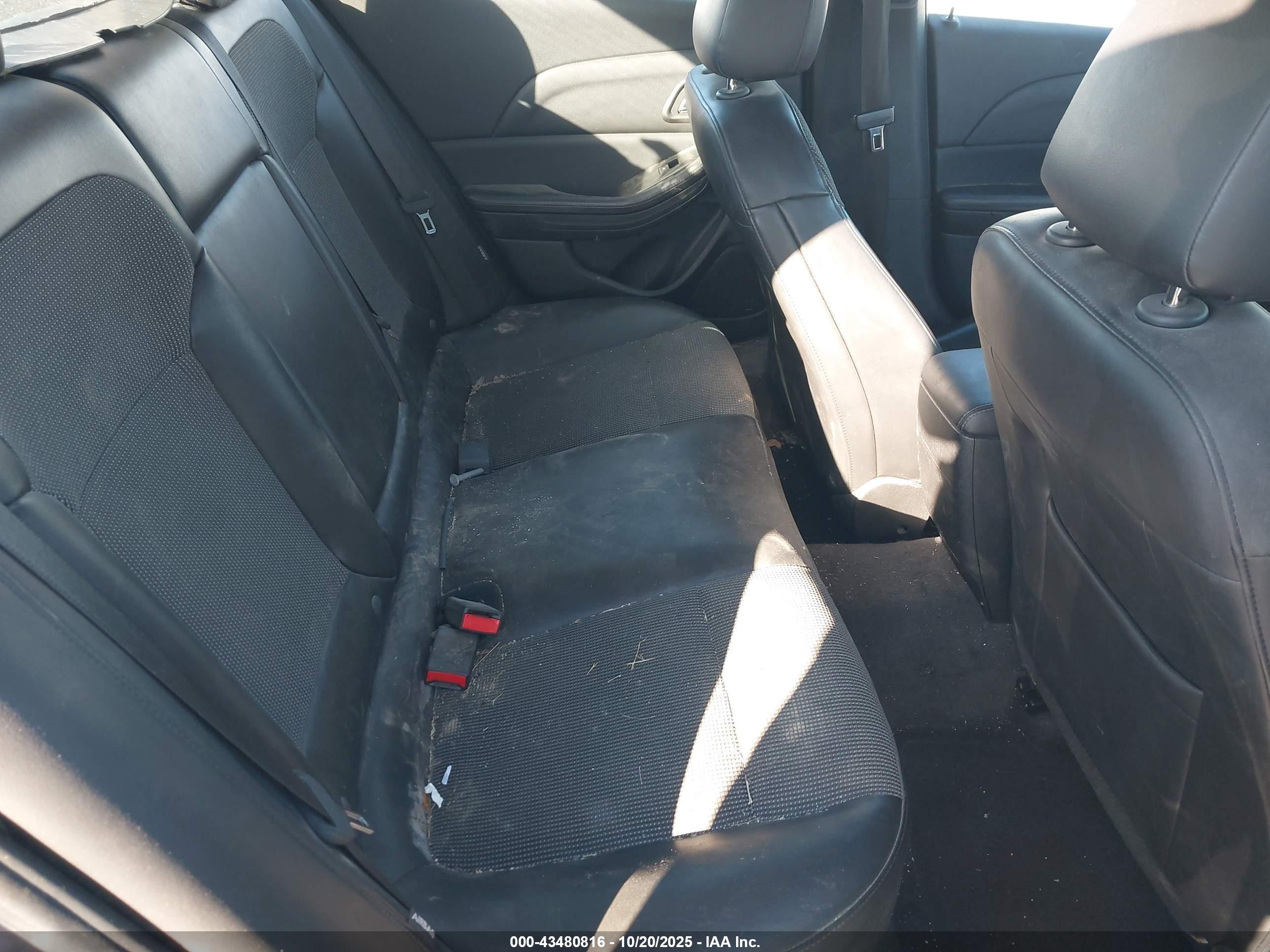 CHEVROLET MALIBU image 8