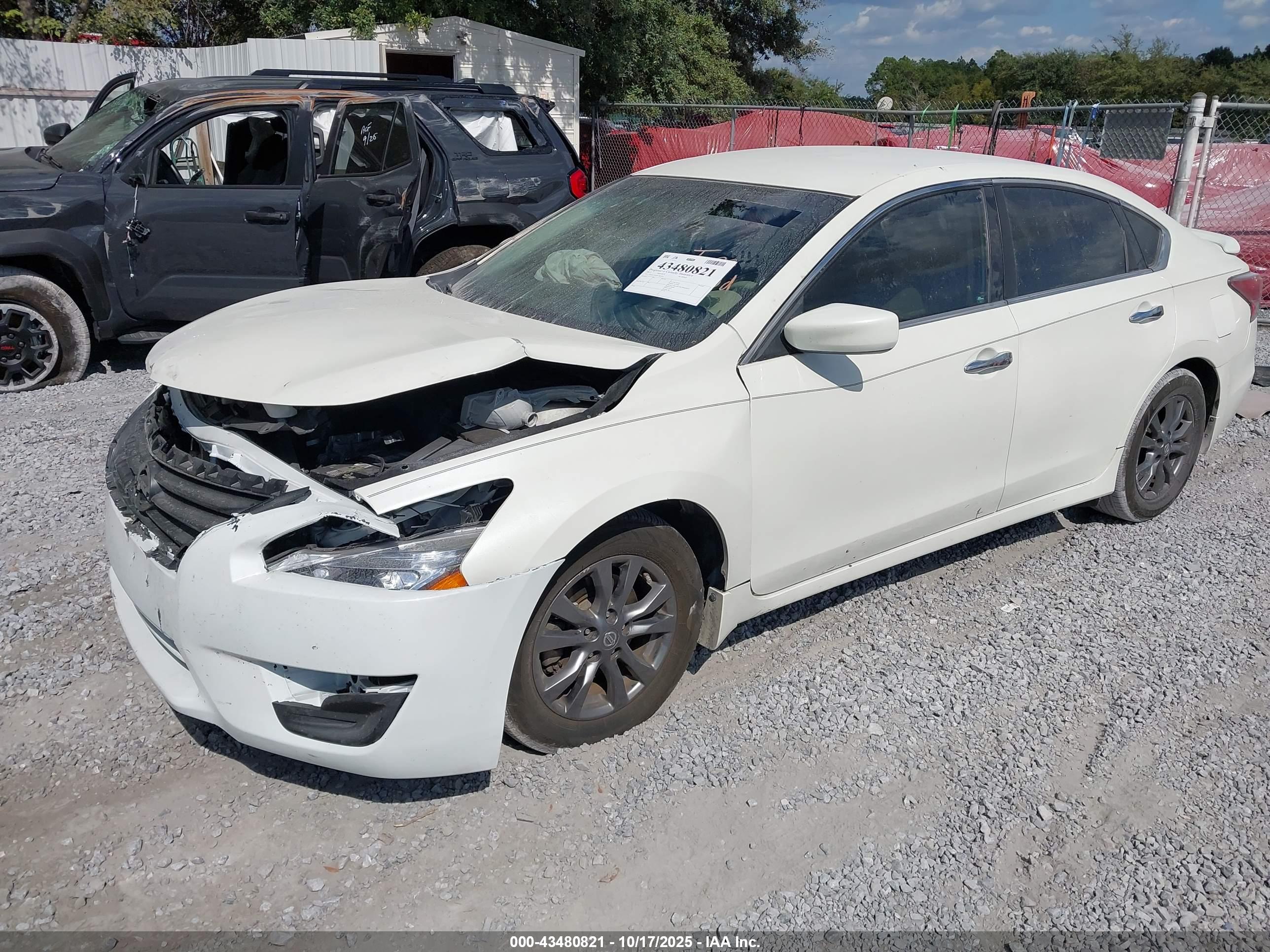 NISSAN ALTIMA image 2