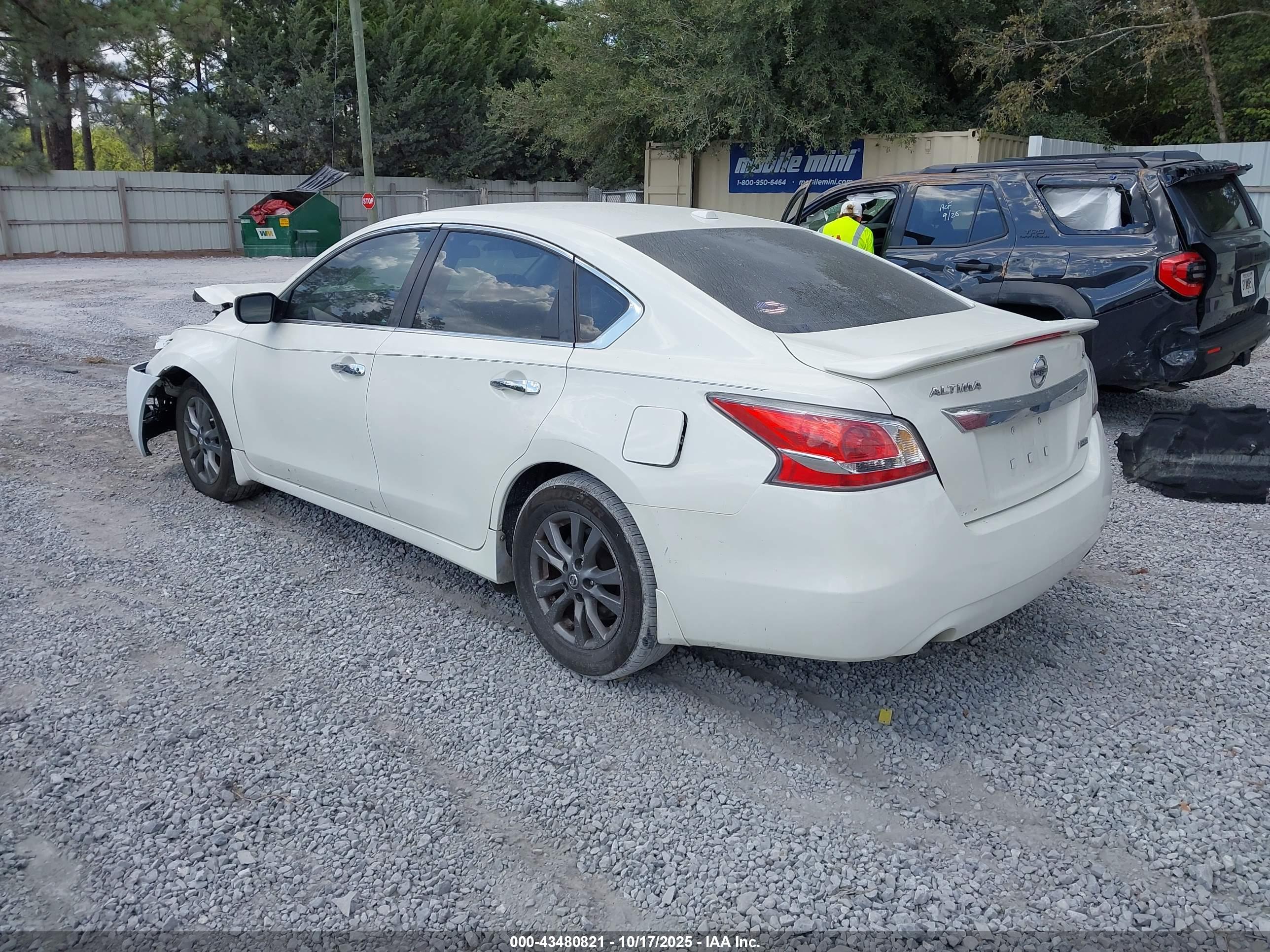 NISSAN ALTIMA image 3