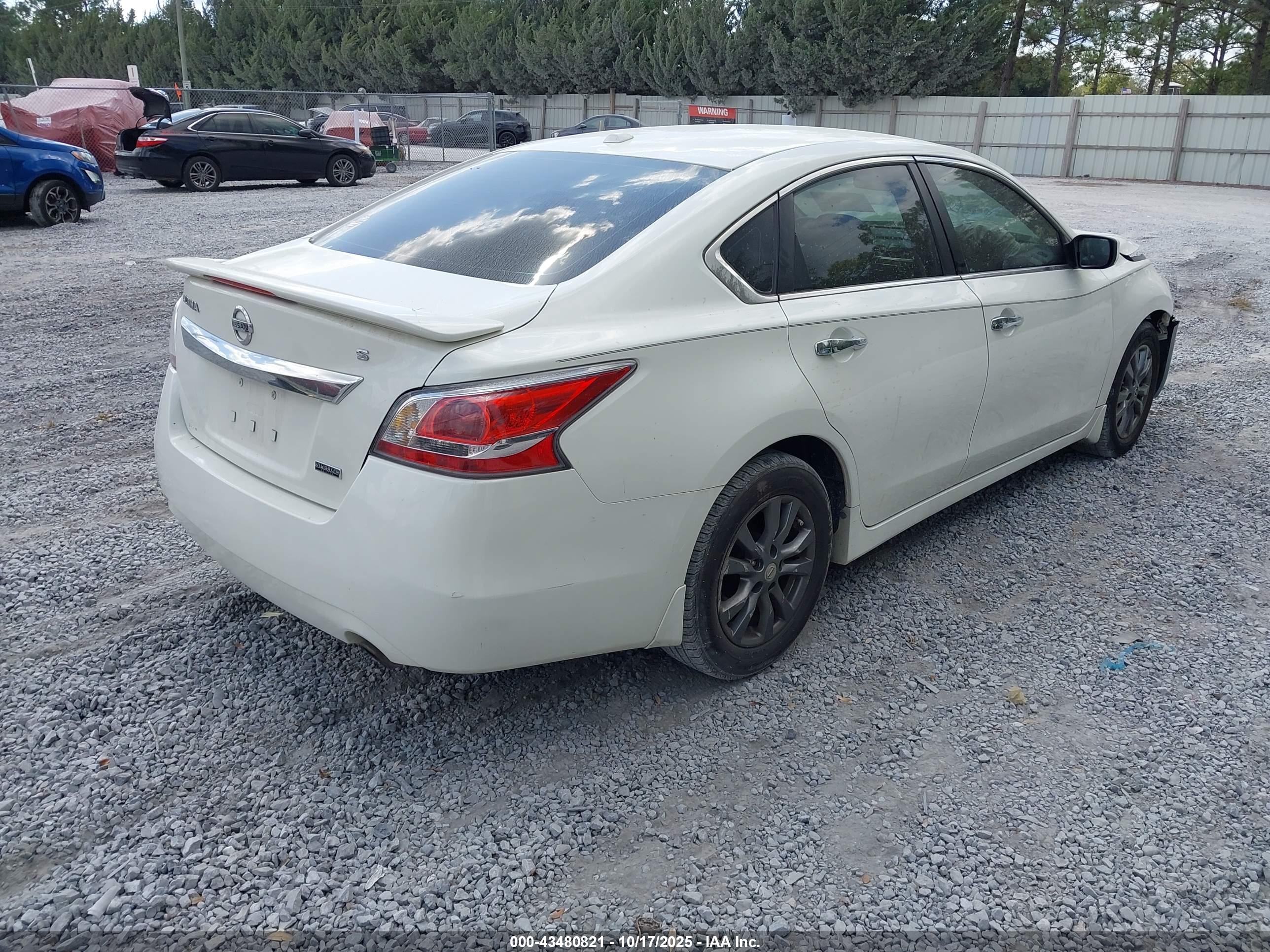 NISSAN ALTIMA image 4