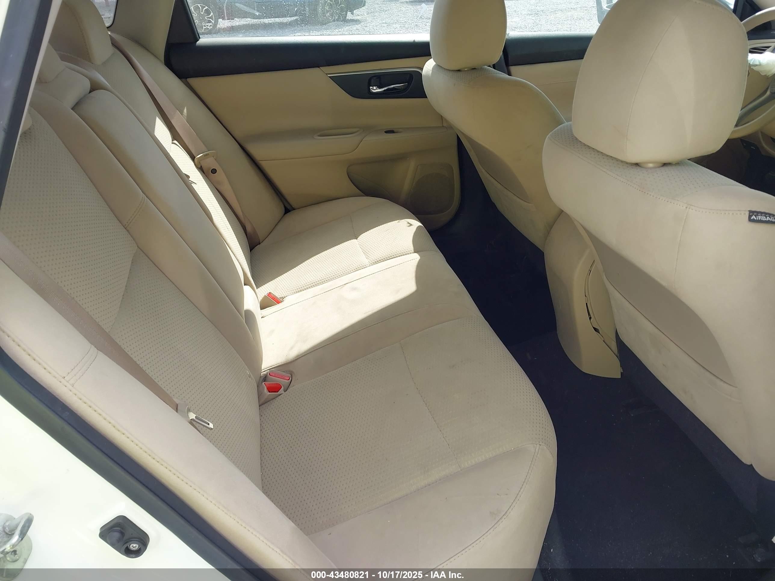 NISSAN ALTIMA image 8