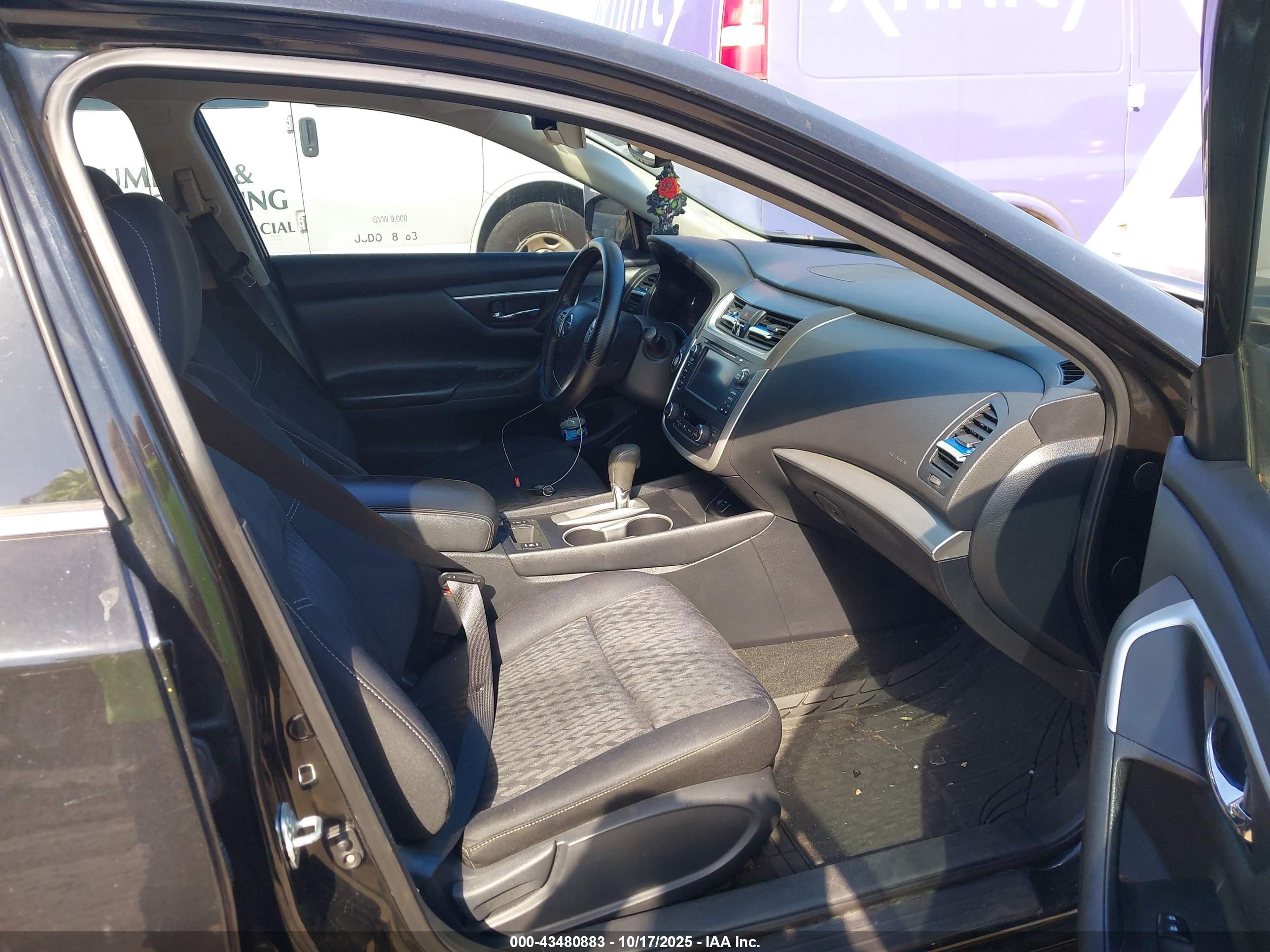 NISSAN ALTIMA image 5