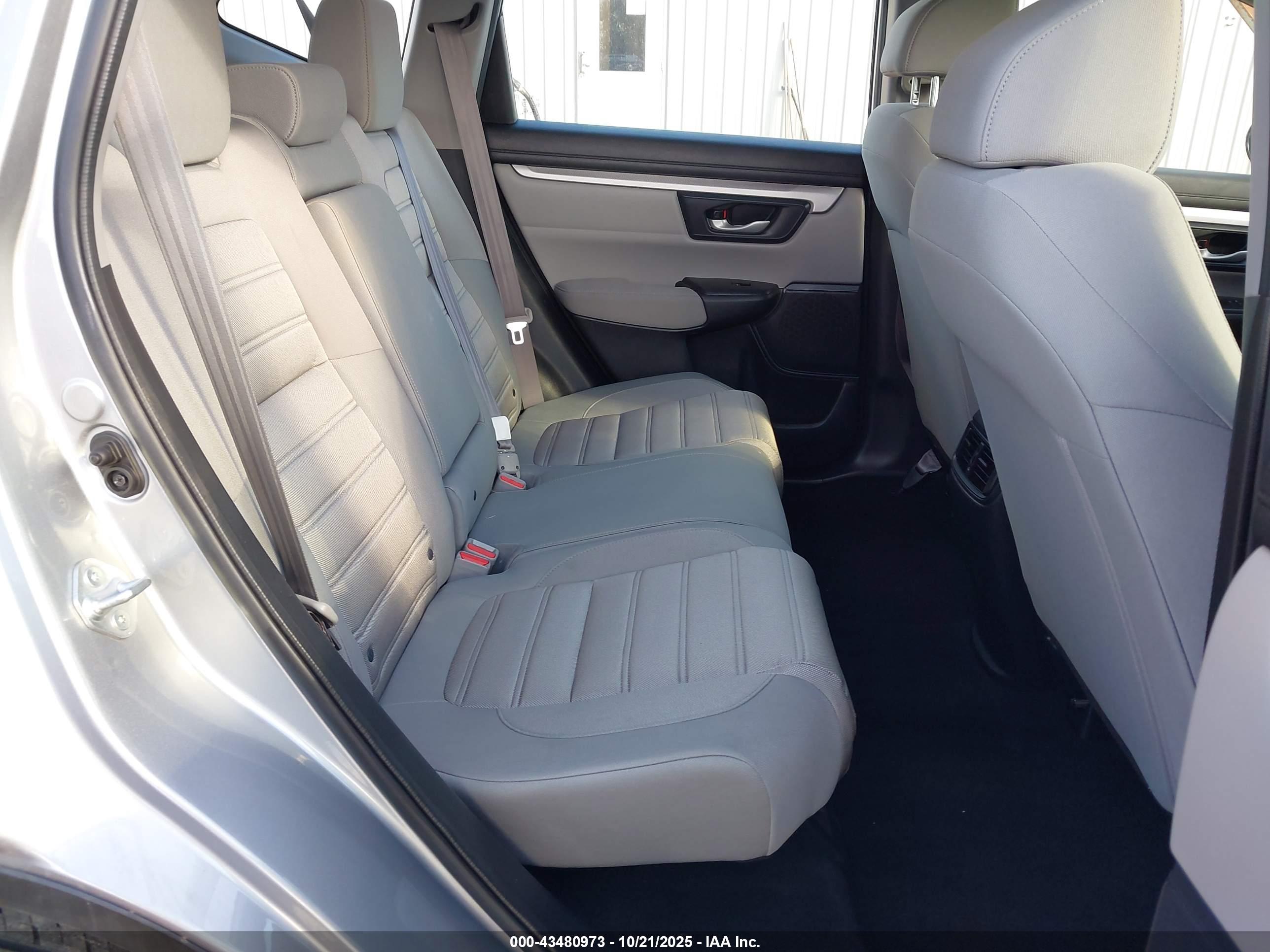 HONDA CR-V image 8
