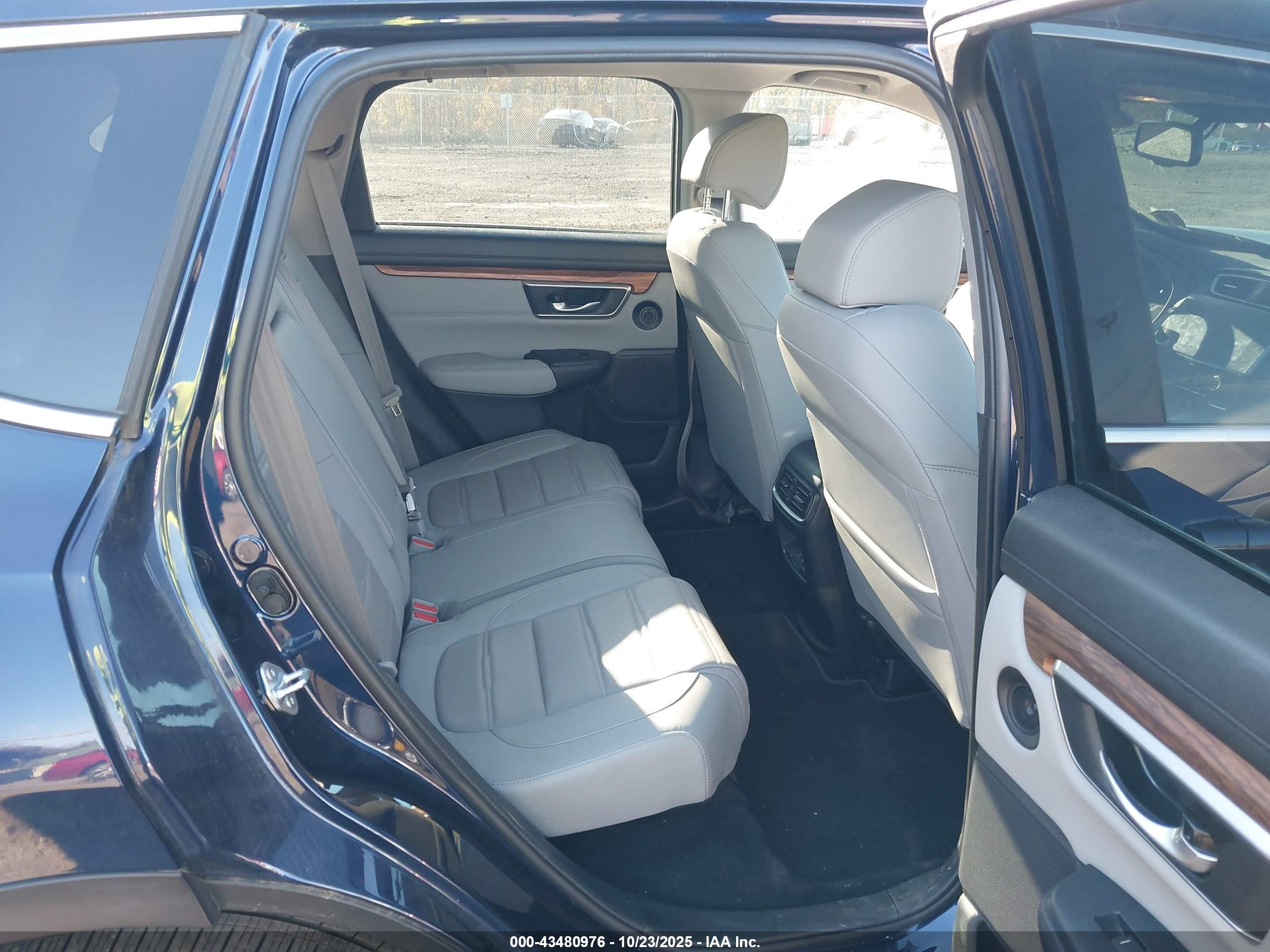 HONDA CR-V image 8