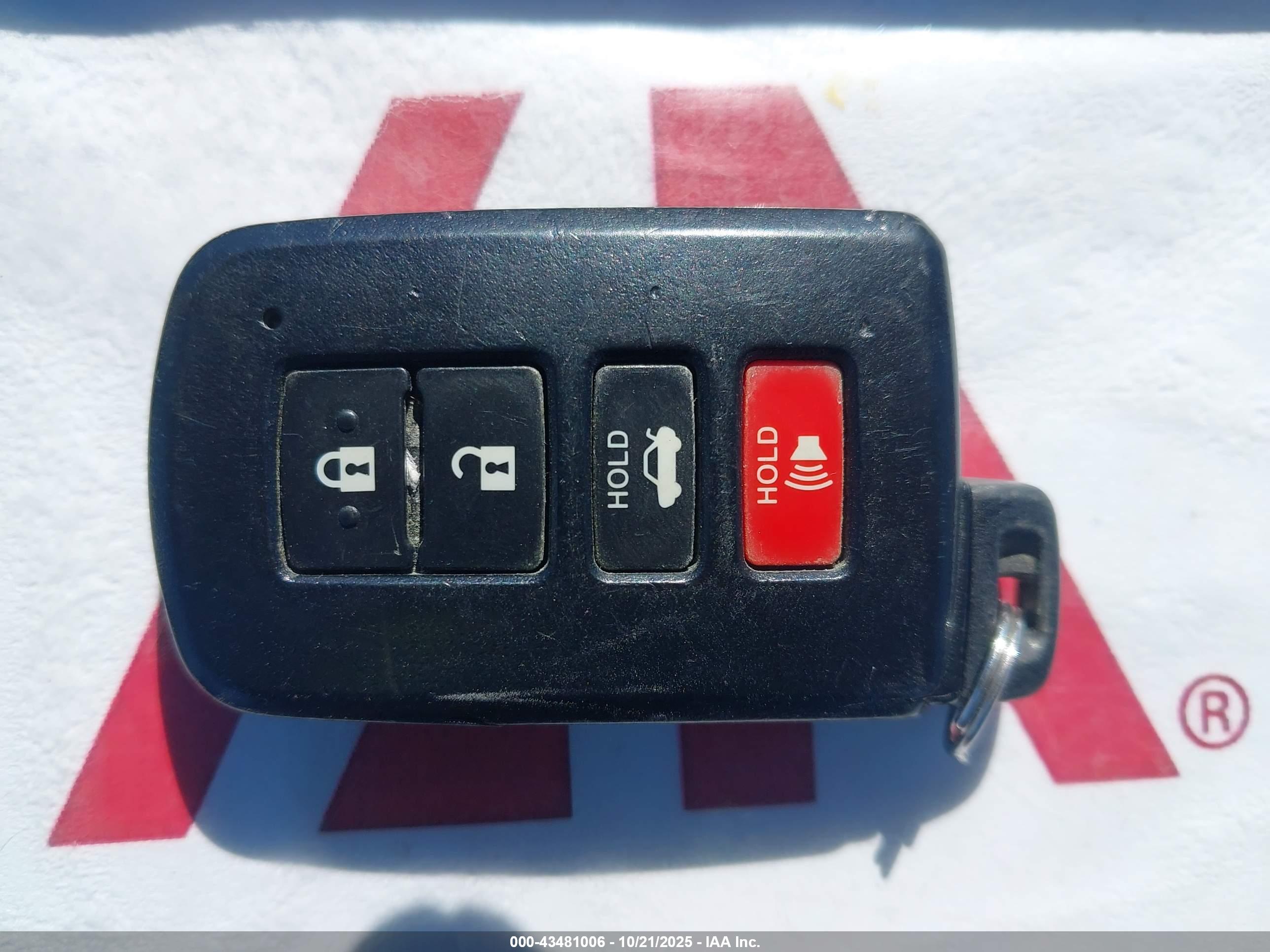 TOYOTA COROLLA image 11