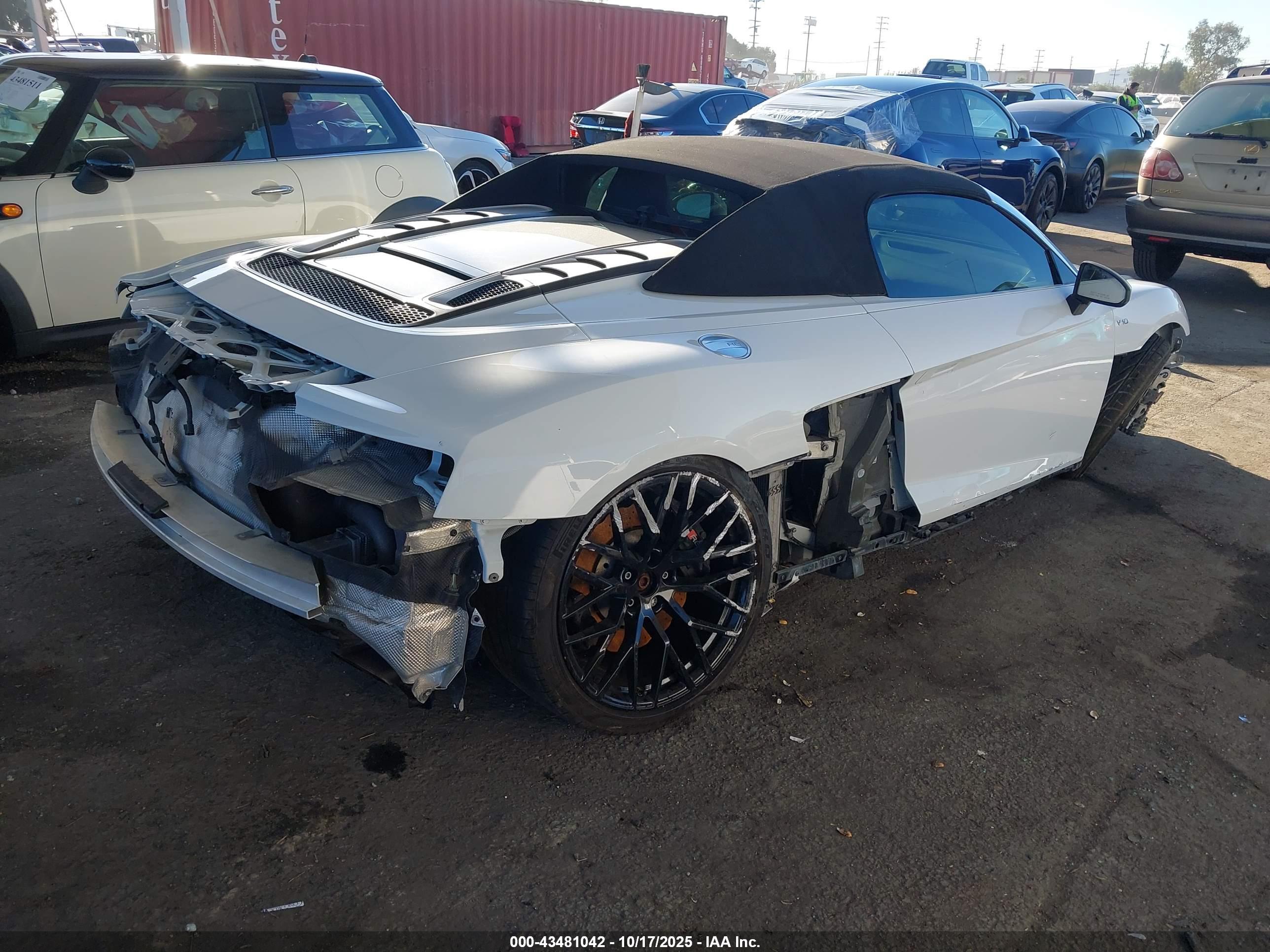 AUDI R8 image 4
