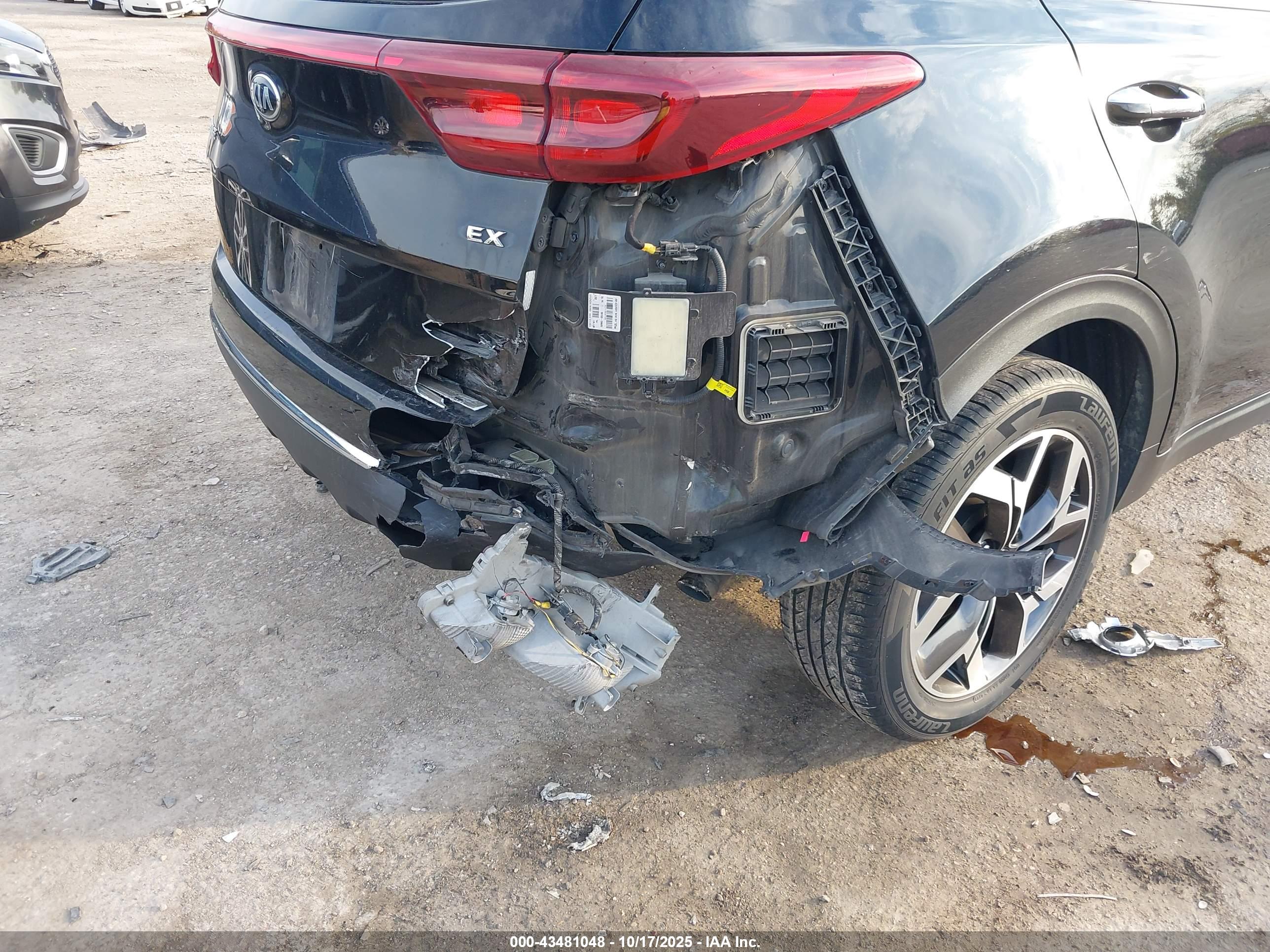 KIA SPORTAGE image 6