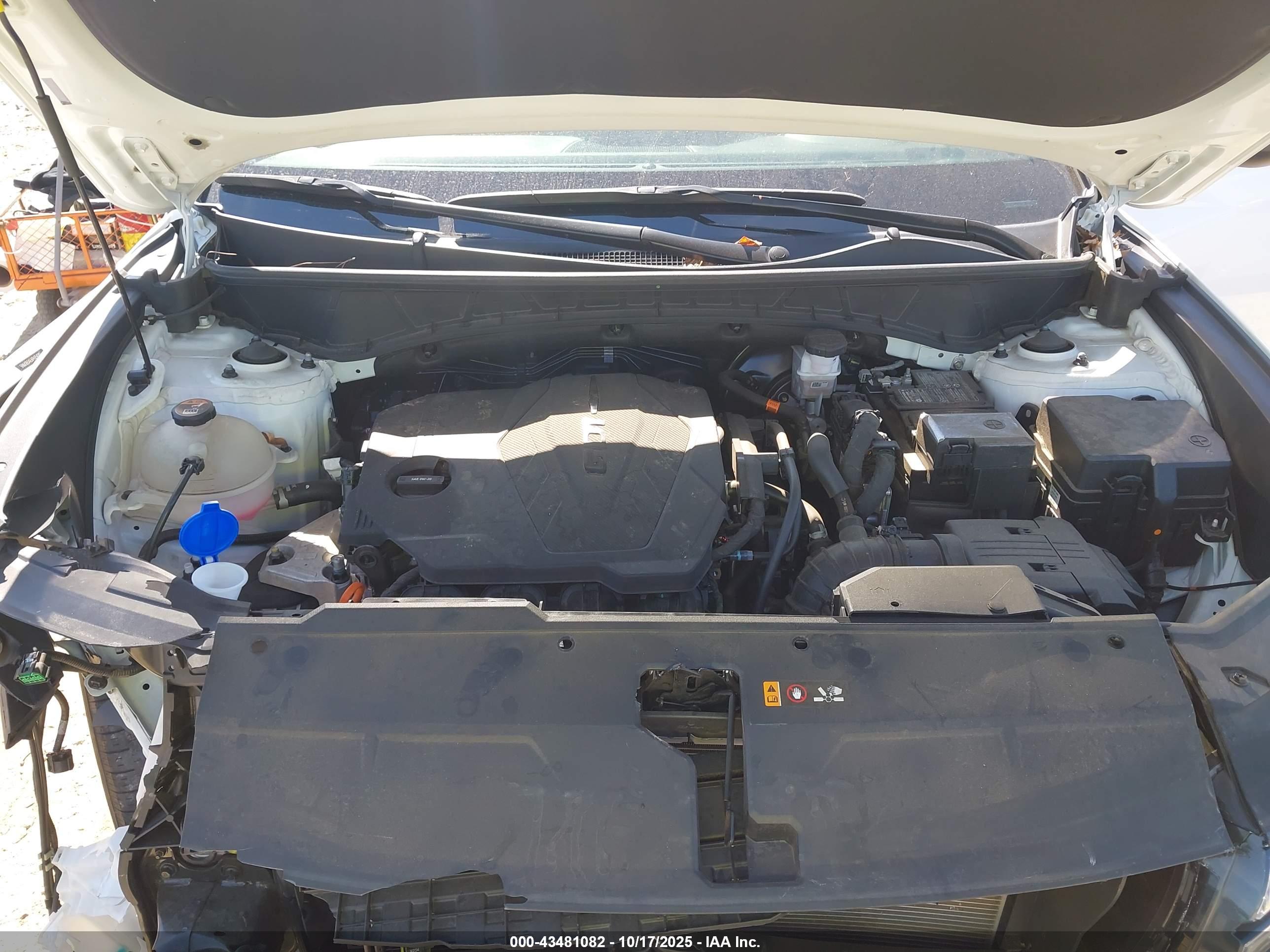 HYUNDAI TUCSON image 10