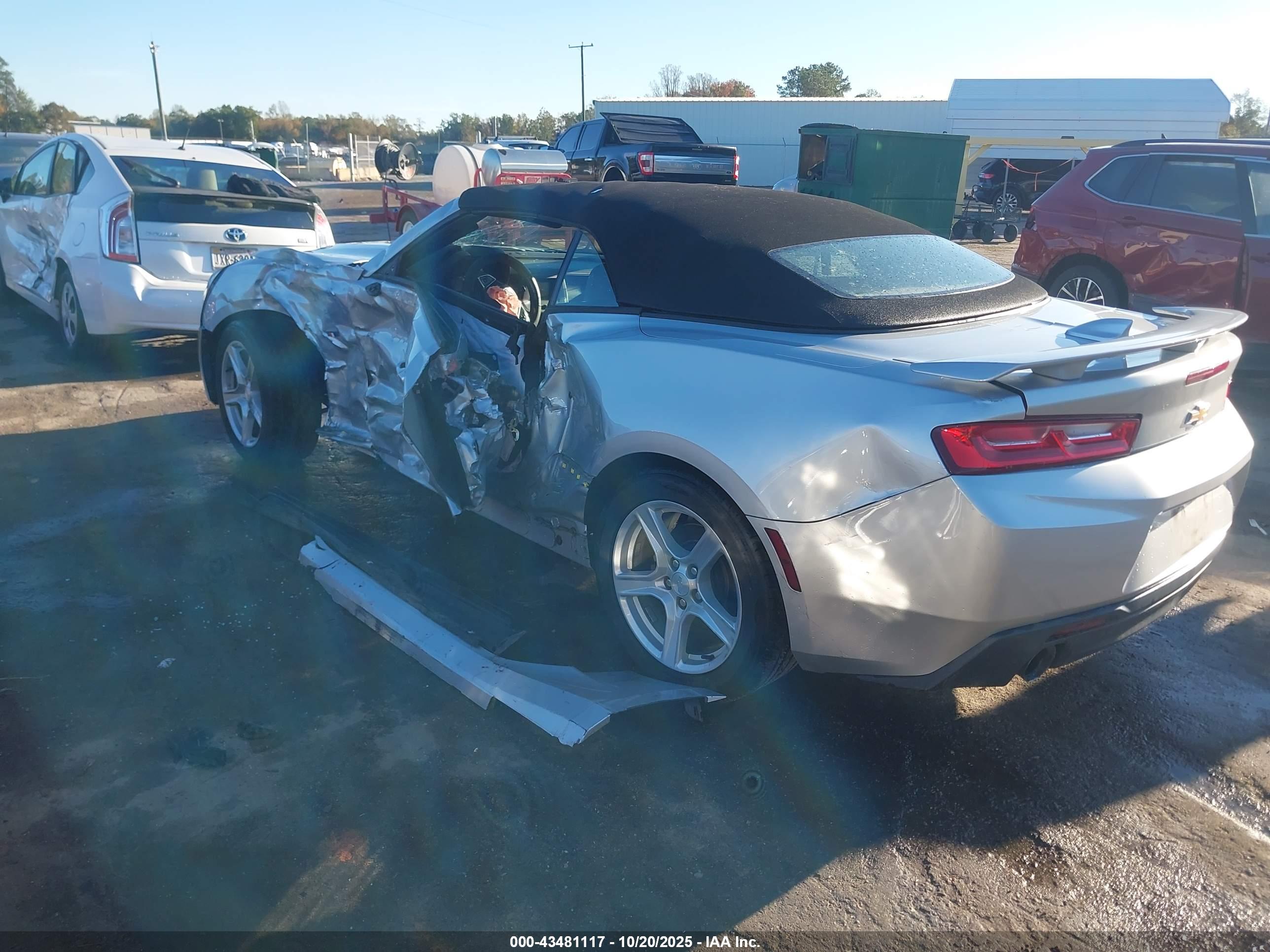 CHEVROLET CAMARO image 3