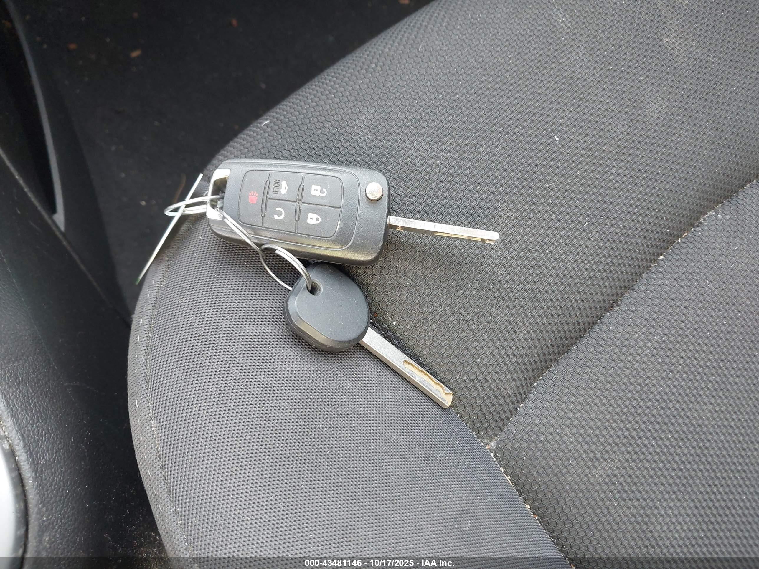 CHEVROLET CRUZE image 11