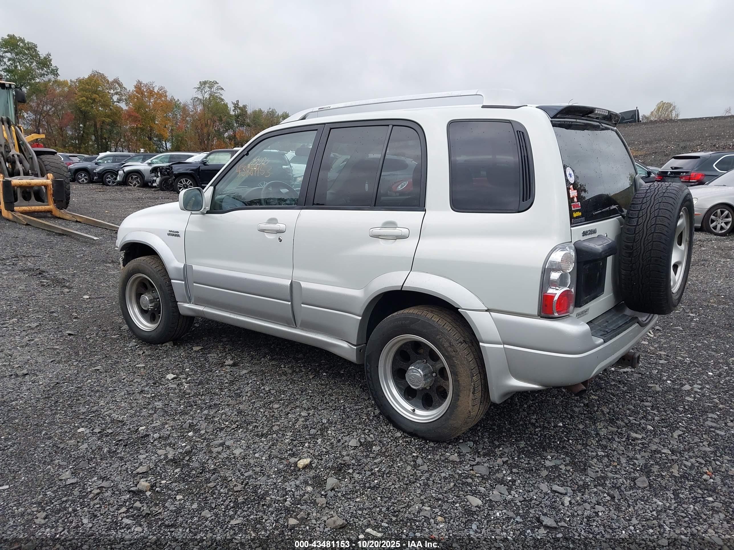 SUZUKI GRAND image 3